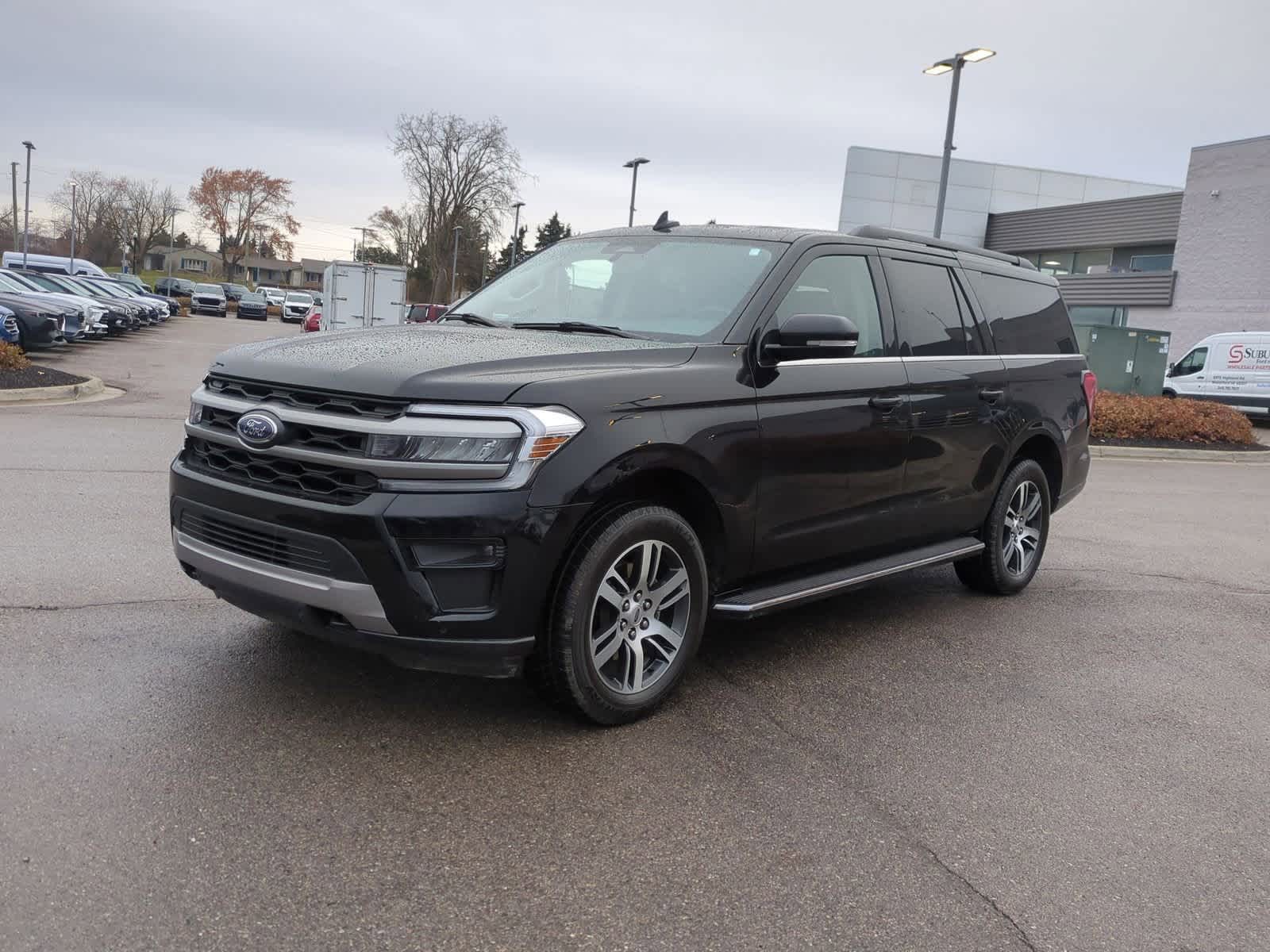 Thumbnail: 2023 Ford Expedition MAX - 4