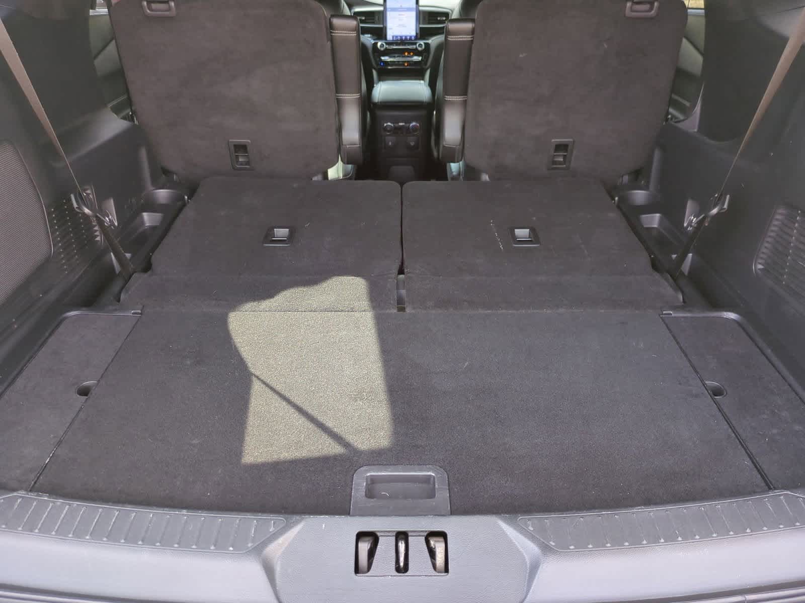 Thumbnail: 2023 Ford Explorer - 37