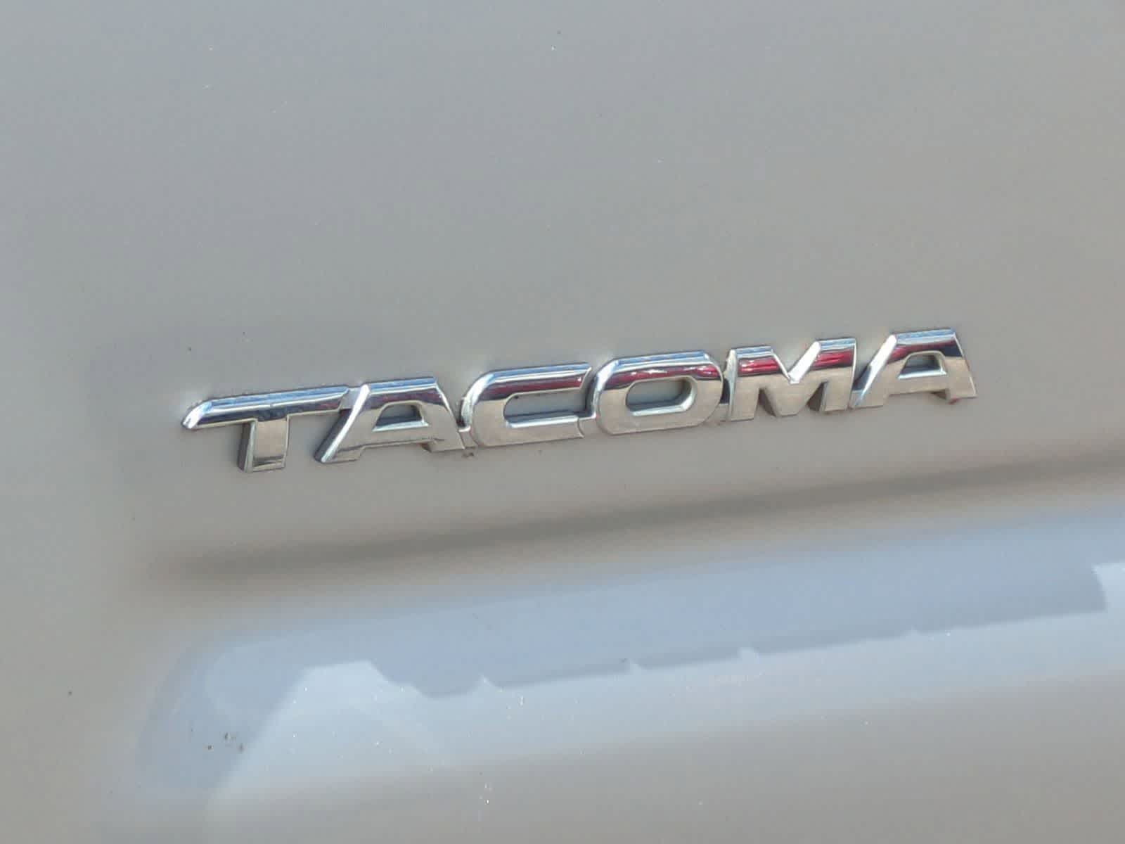 Thumbnail: 2006 Toyota Tacoma - 13