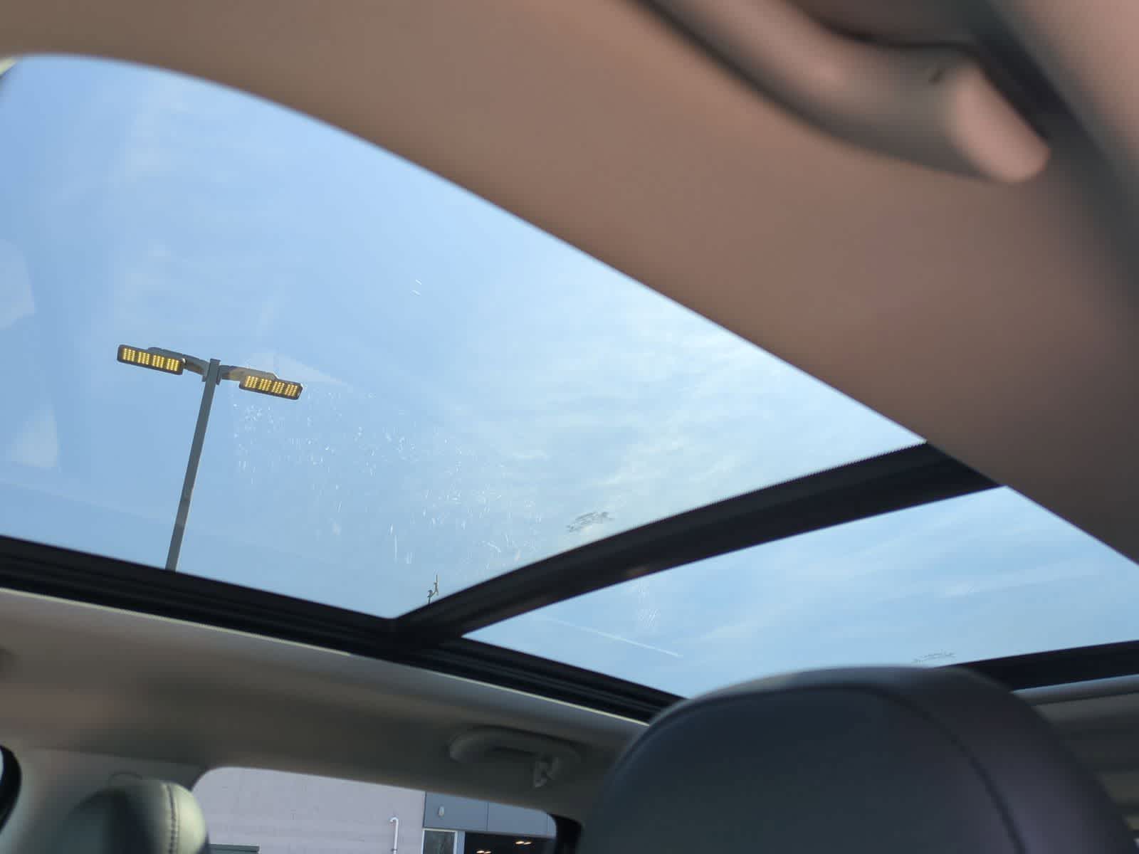 Thumbnail: 2020 Jeep Compass - 18