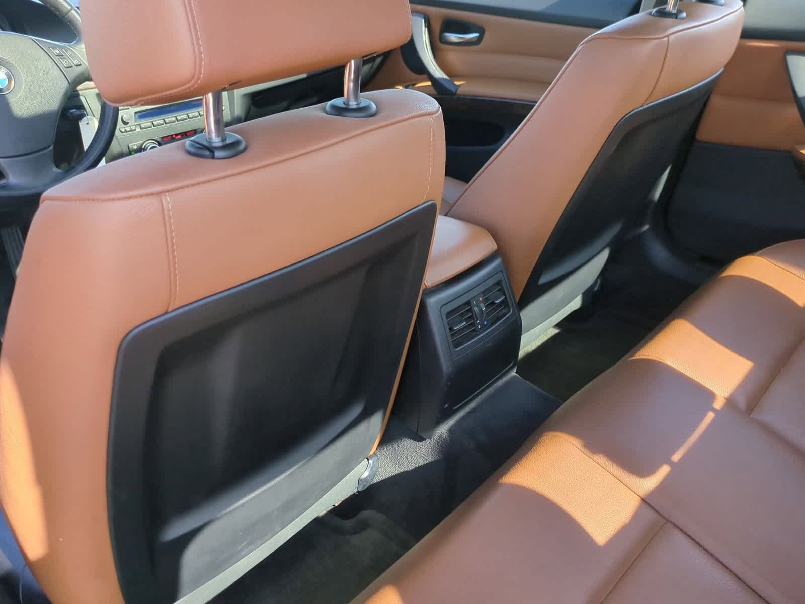 Thumbnail: 2010 BMW 3 Series - 18