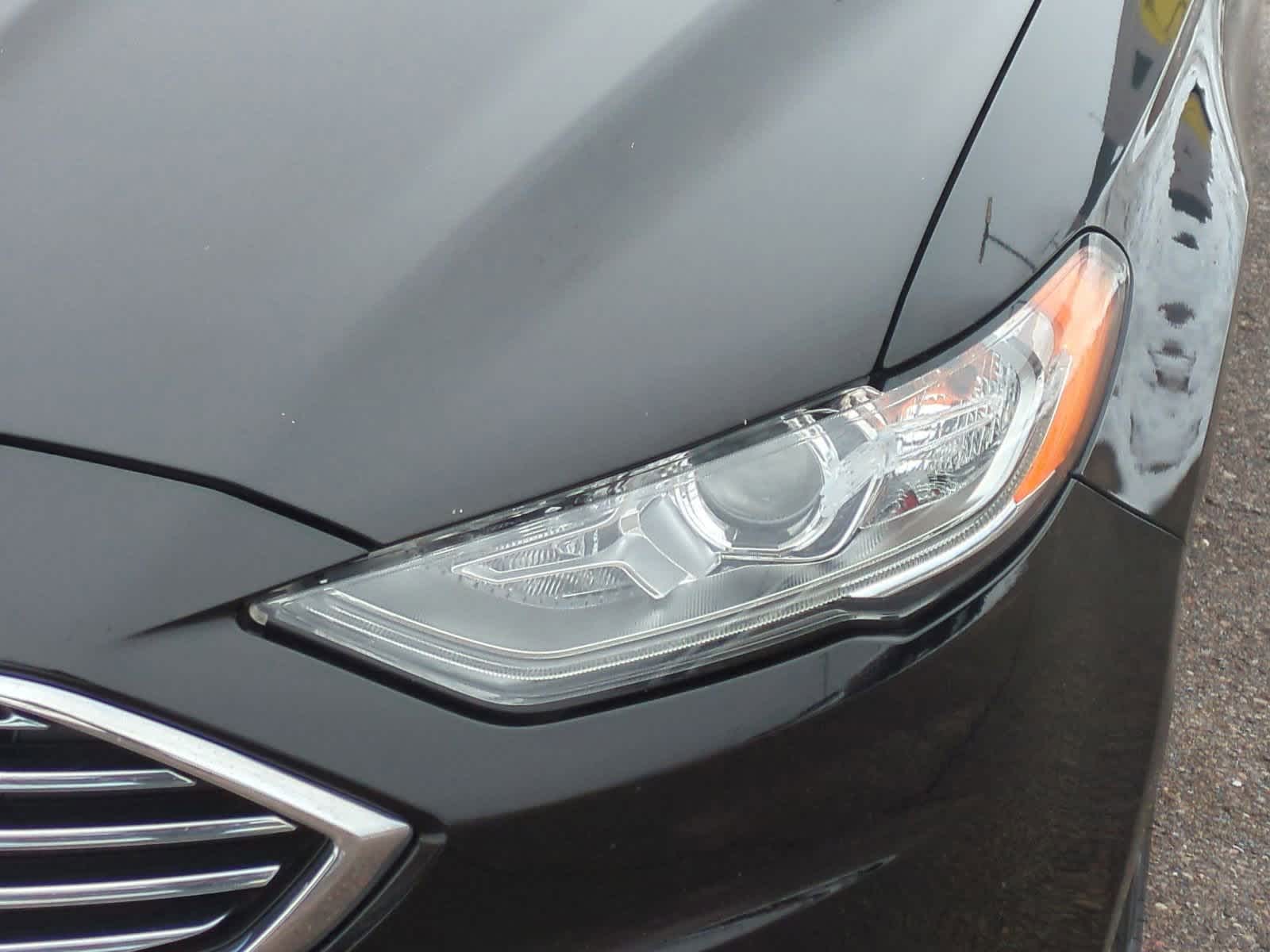 Thumbnail: 2017 Ford Fusion - 11