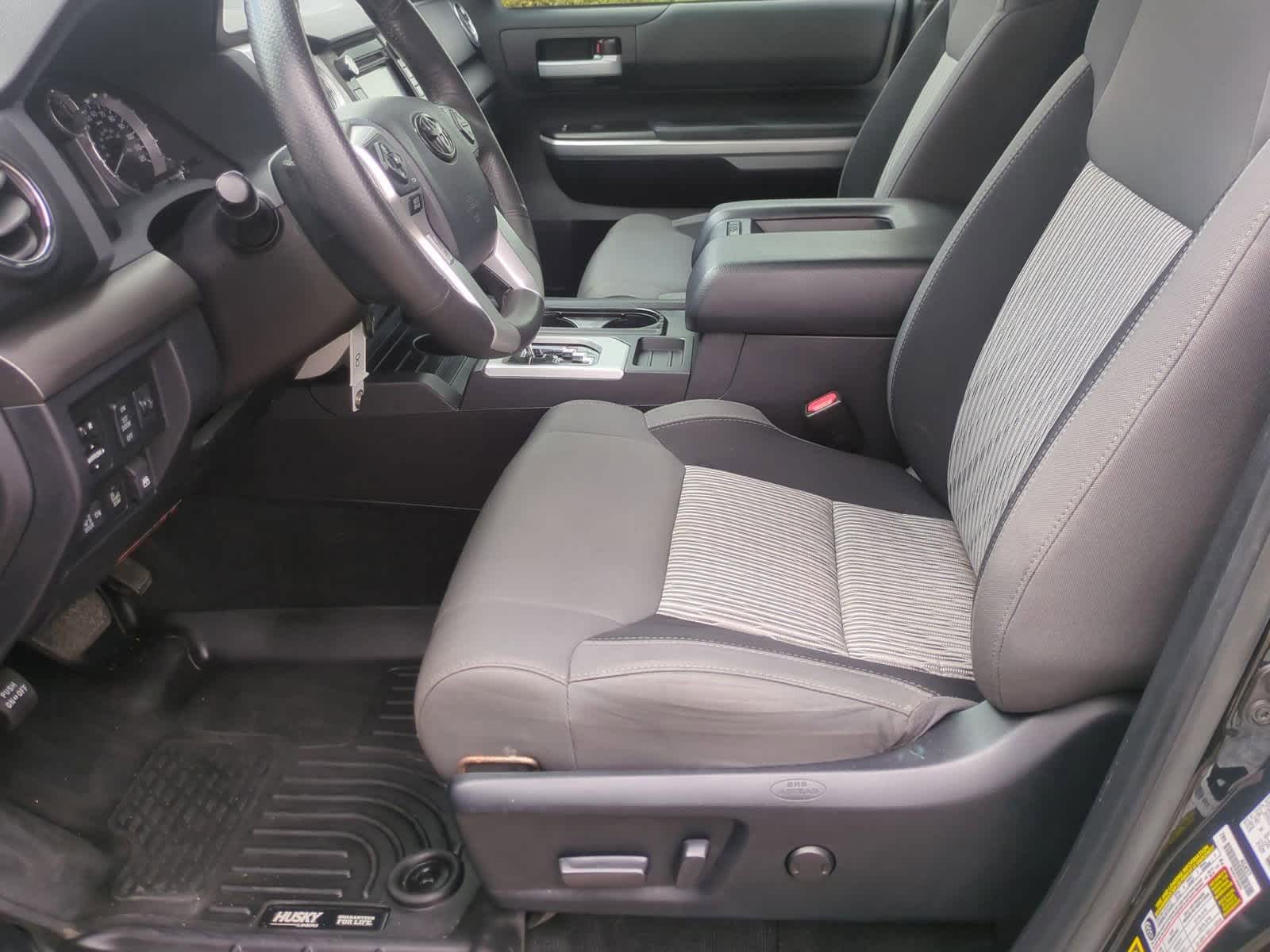 Thumbnail: 2016 Toyota Tundra - 16