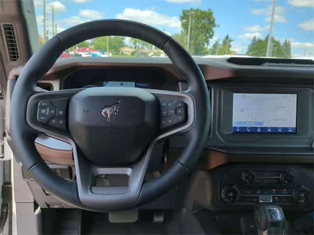 2023 Ford Bronco Outer Banks 15