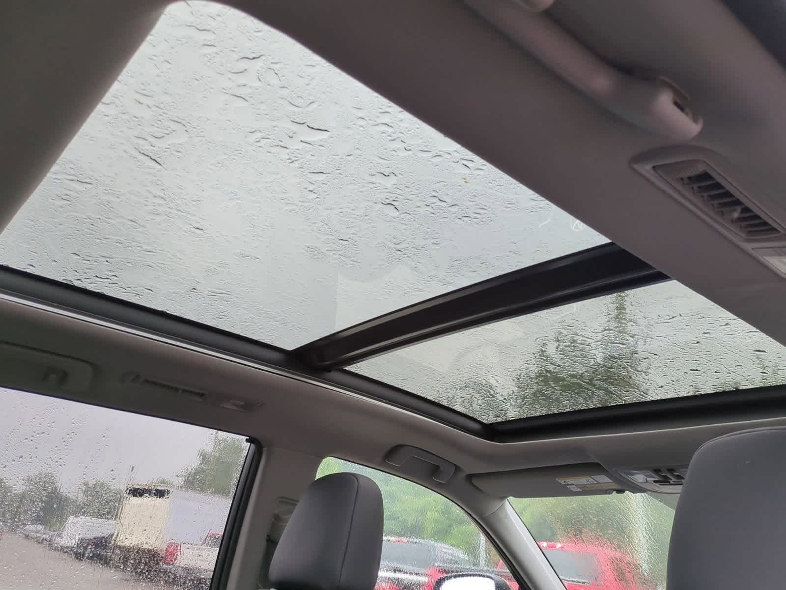 Thumbnail: 2015 Toyota Highlander - 22