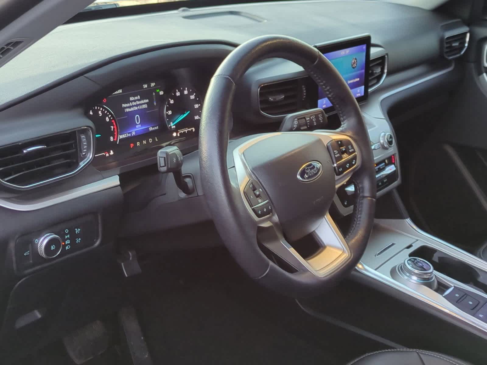 Thumbnail: 2021 Ford Explorer - 10