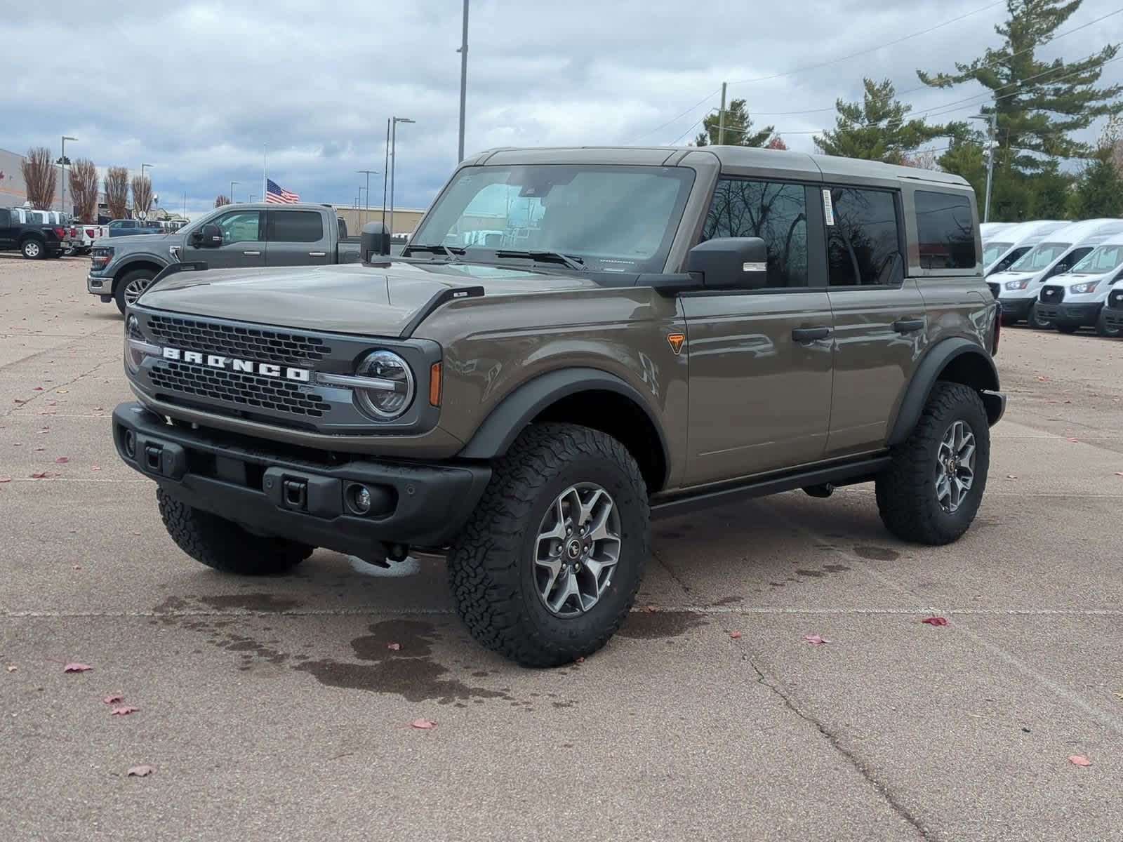 Thumbnail: 2025 Ford Bronco - 4