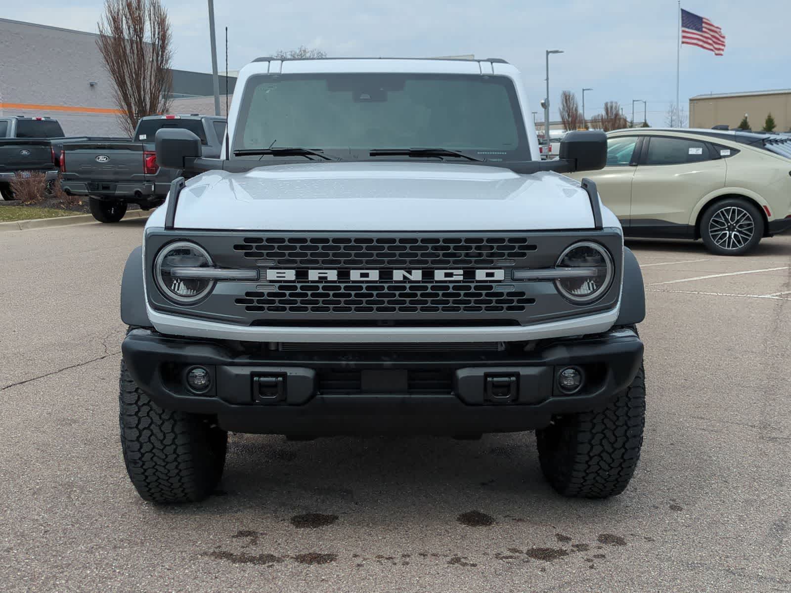 Thumbnail: 2026 Ford Bronco - 3