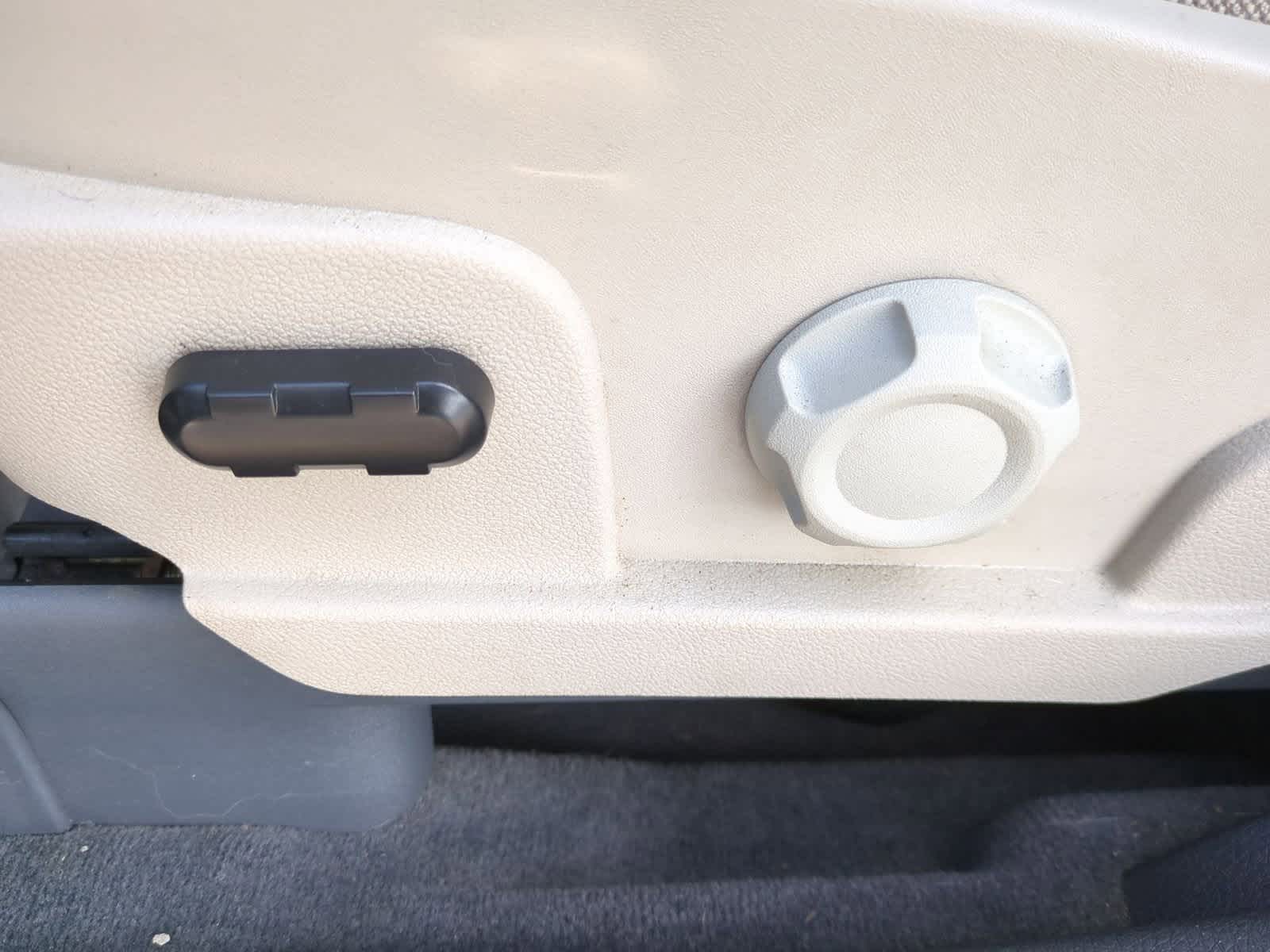 Thumbnail: 2009 Ford Flex - 17