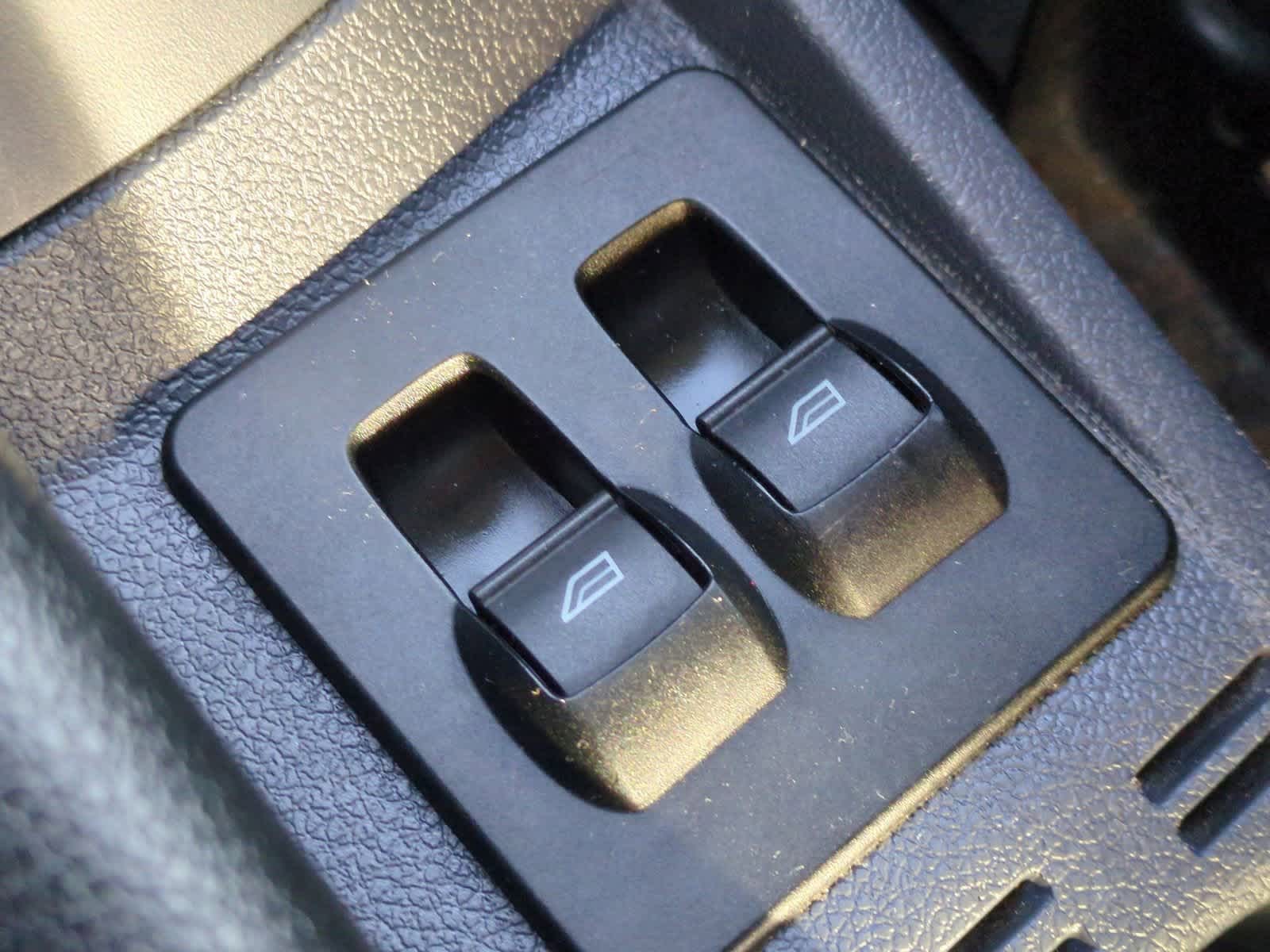 Thumbnail: 2011 Ford Transit Series - 28