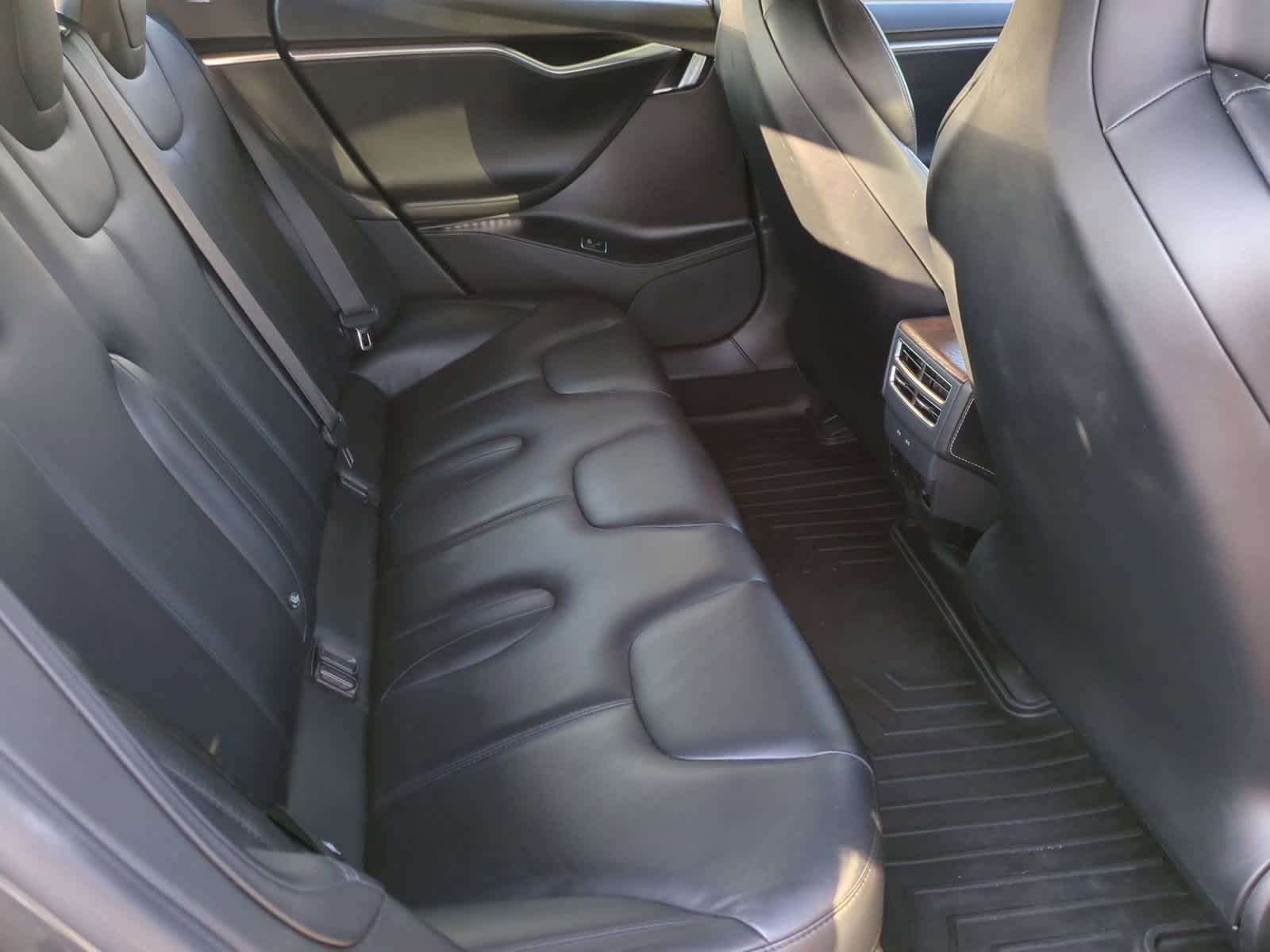 Thumbnail: 2017 Tesla Model S - 20