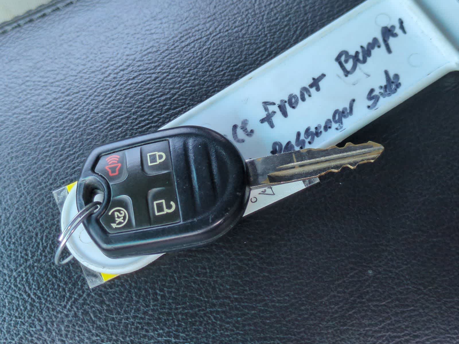 Thumbnail: 2015 Ford Explorer - 34