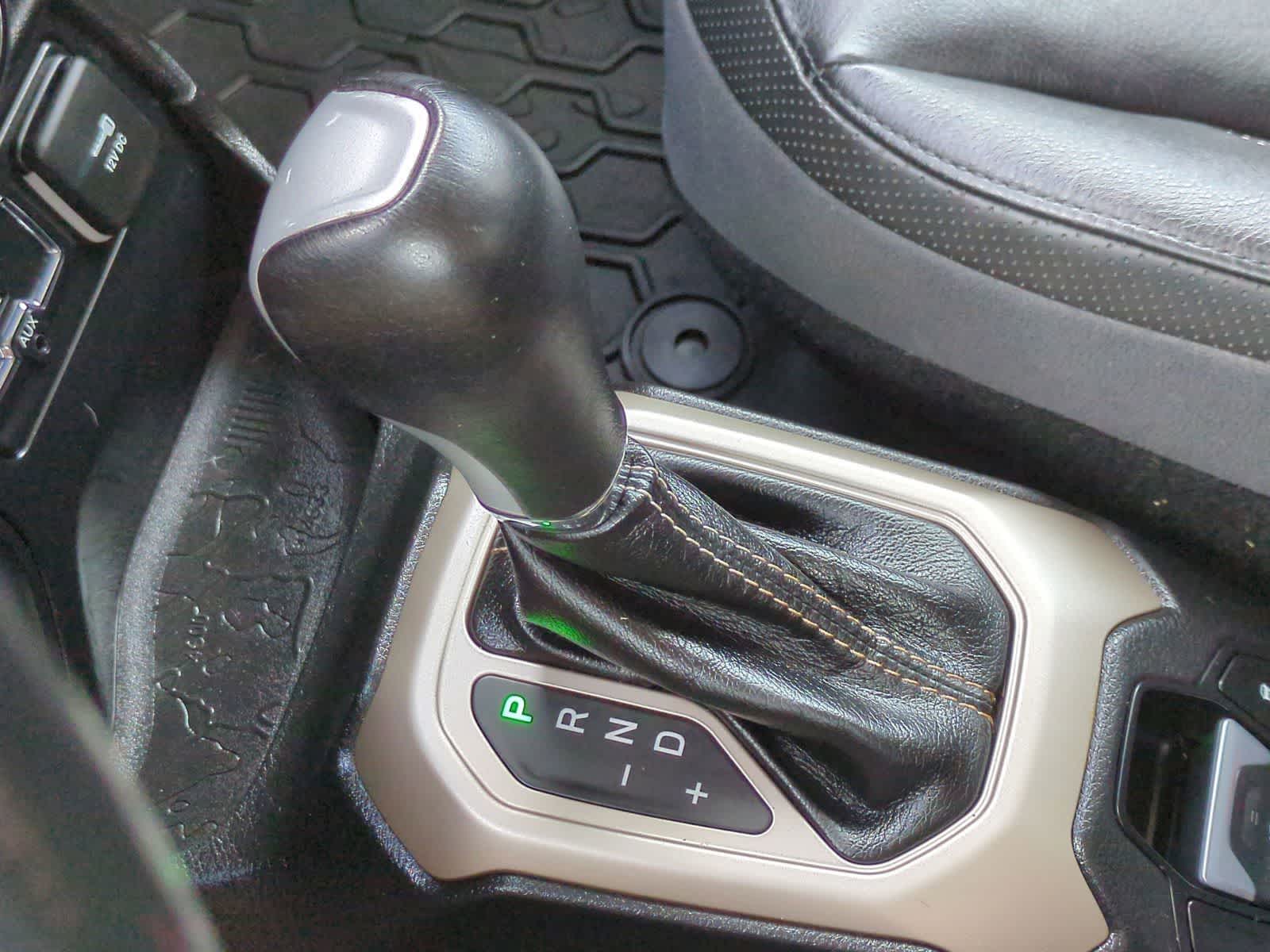 Thumbnail: 2015 Jeep Renegade - 31