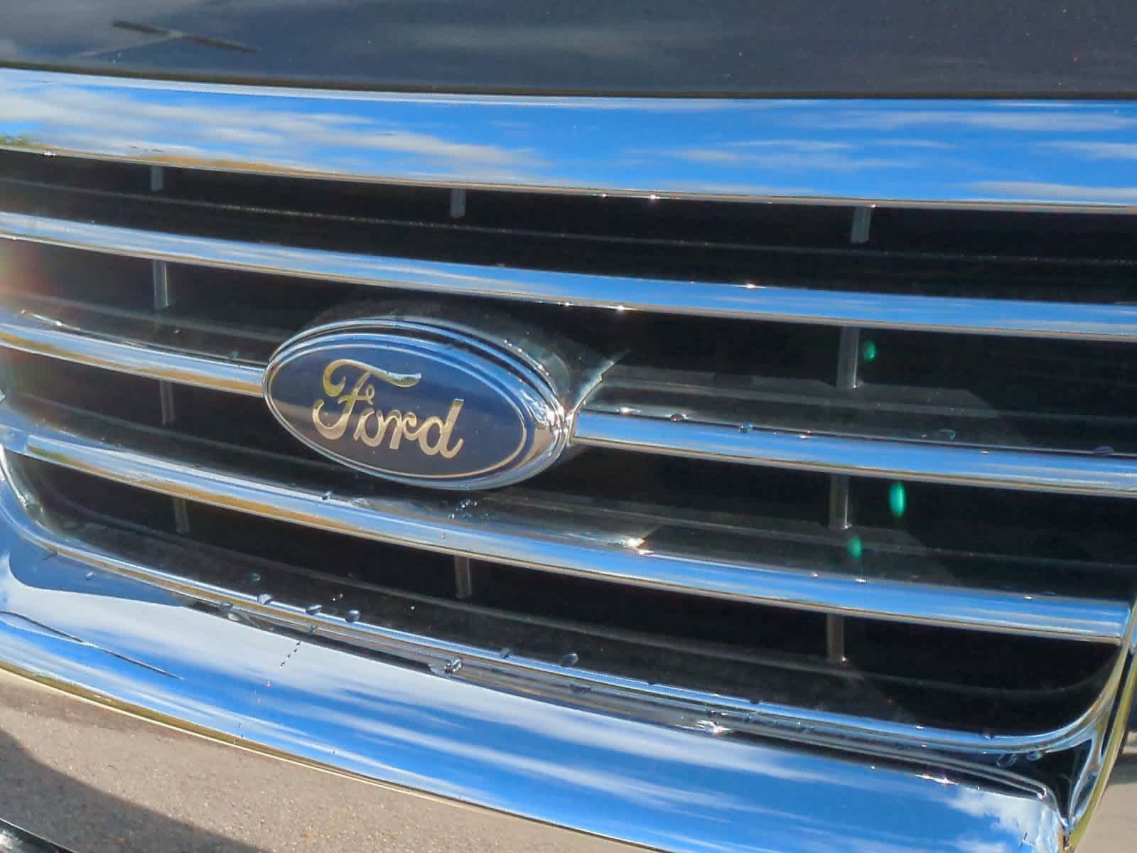 Thumbnail: 2008 Ford Explorer - 11