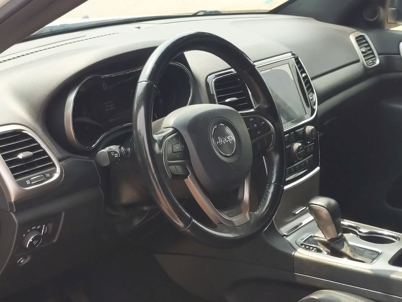 Thumbnail: 2020 Jeep Grand Cherokee - 10