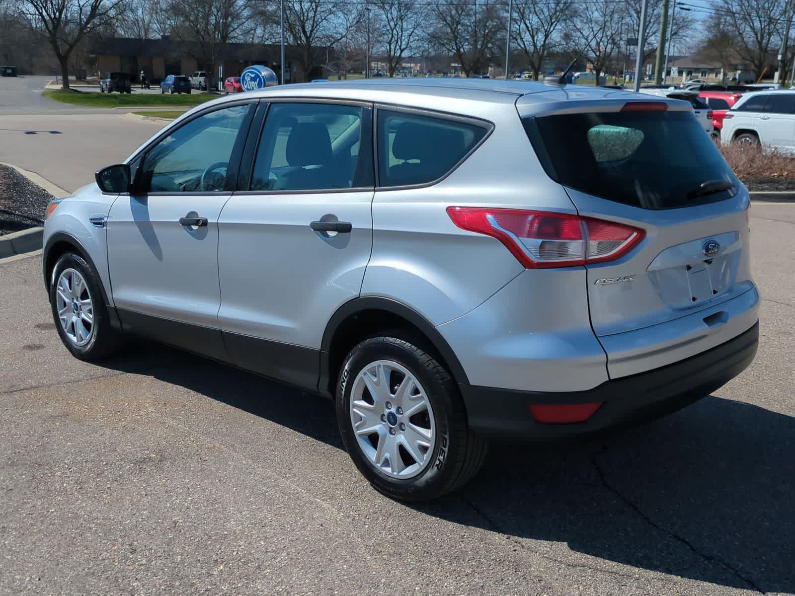 Thumbnail: 2016 Ford Escape - 6