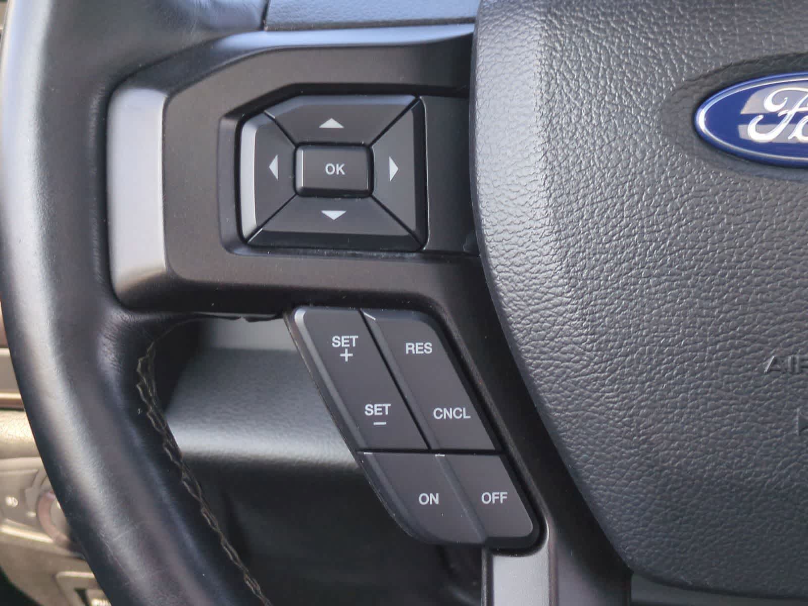 Thumbnail: 2019 Ford Expedition - 25