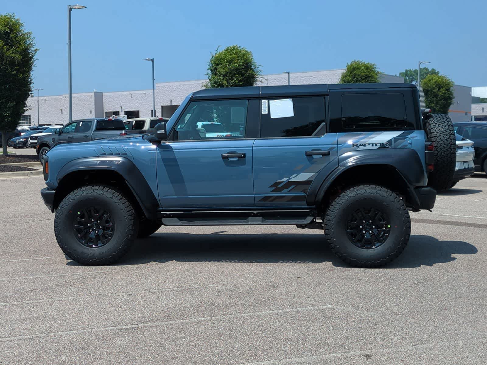 Thumbnail: 2025 Ford Bronco - 5