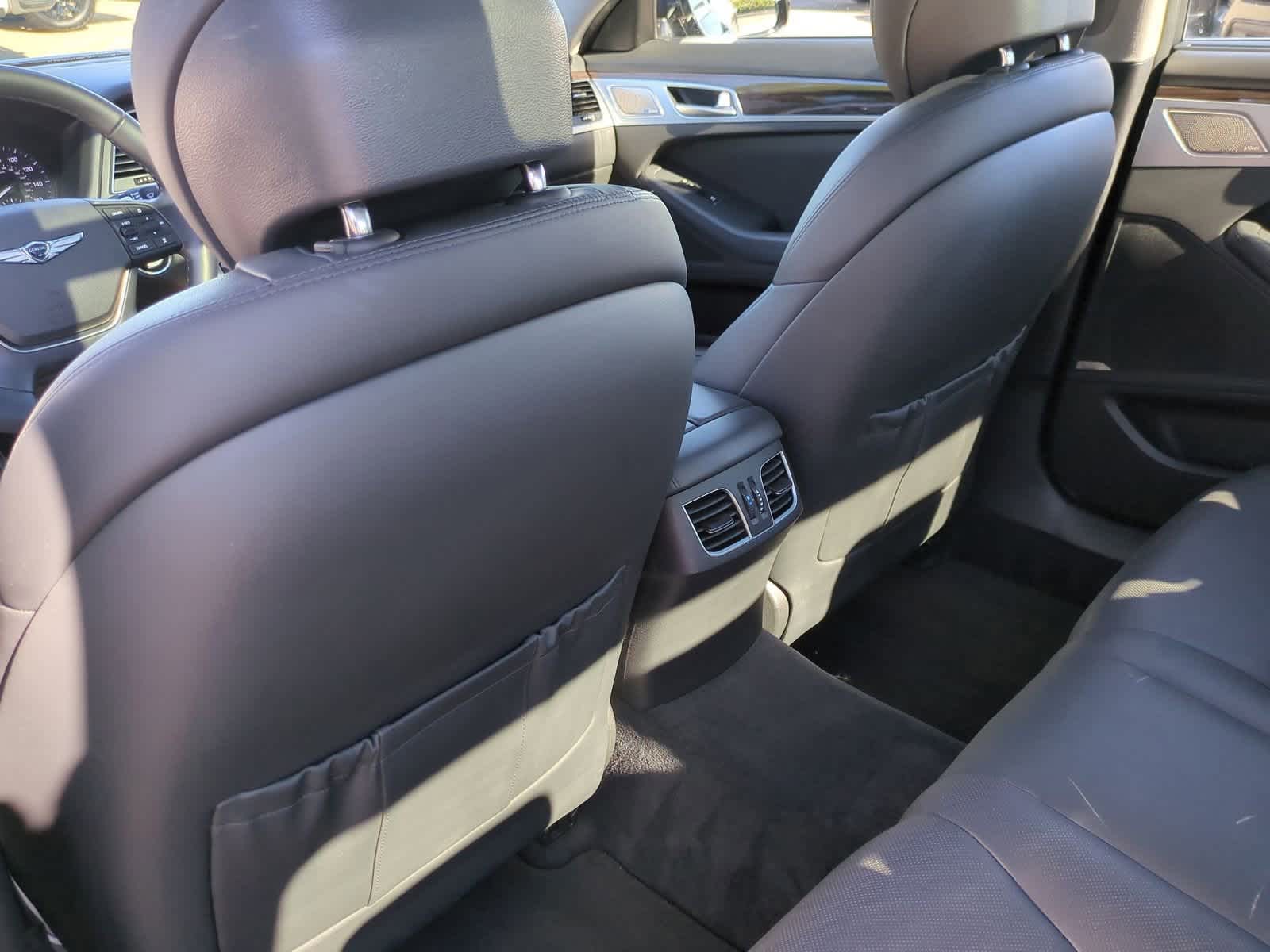Thumbnail: 2018 Genesis G80 - 18