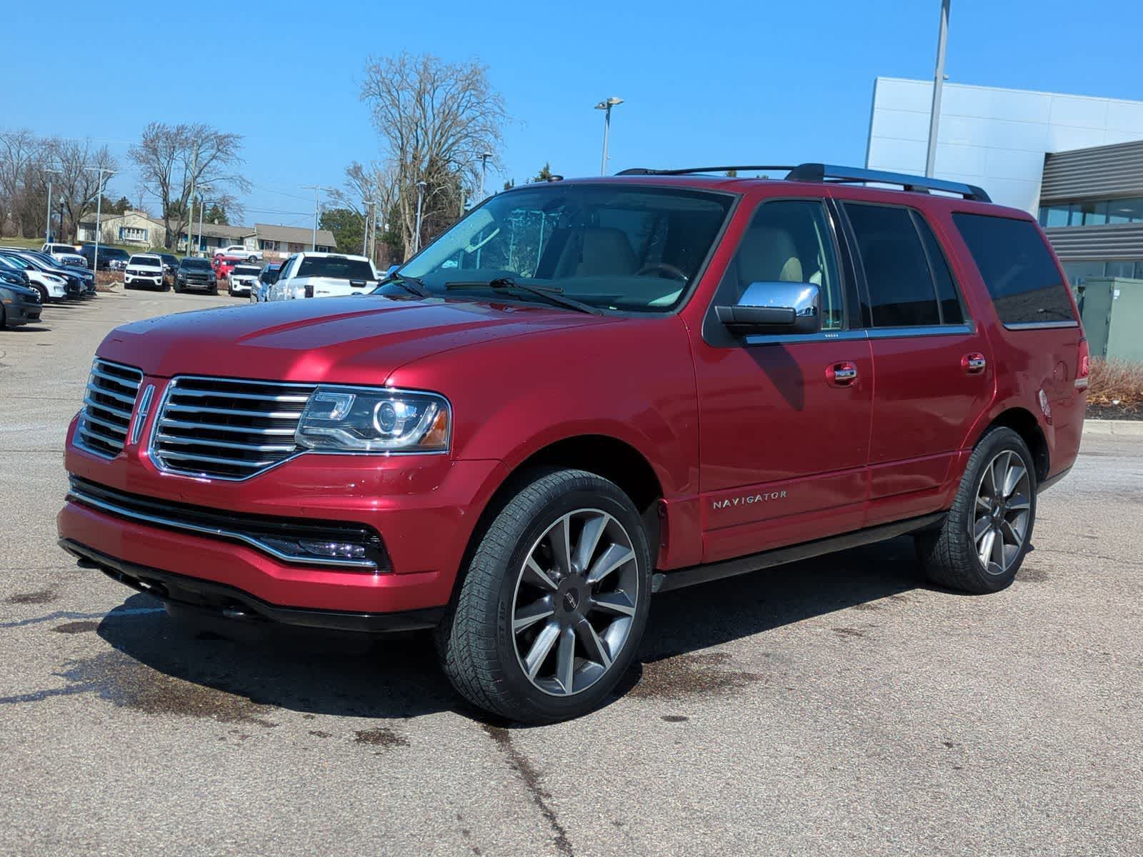 Thumbnail: 2016 Lincoln Navigator - 4