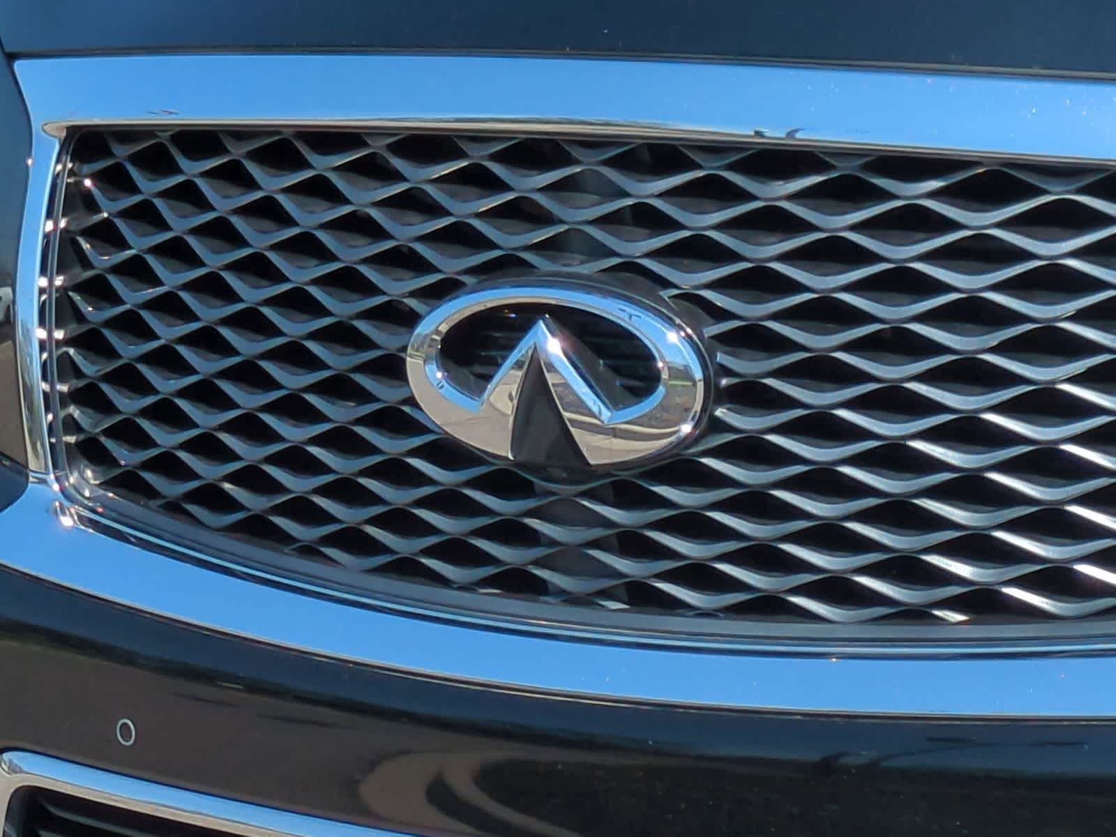 Thumbnail: 2016 INFINITI QX80 - 12