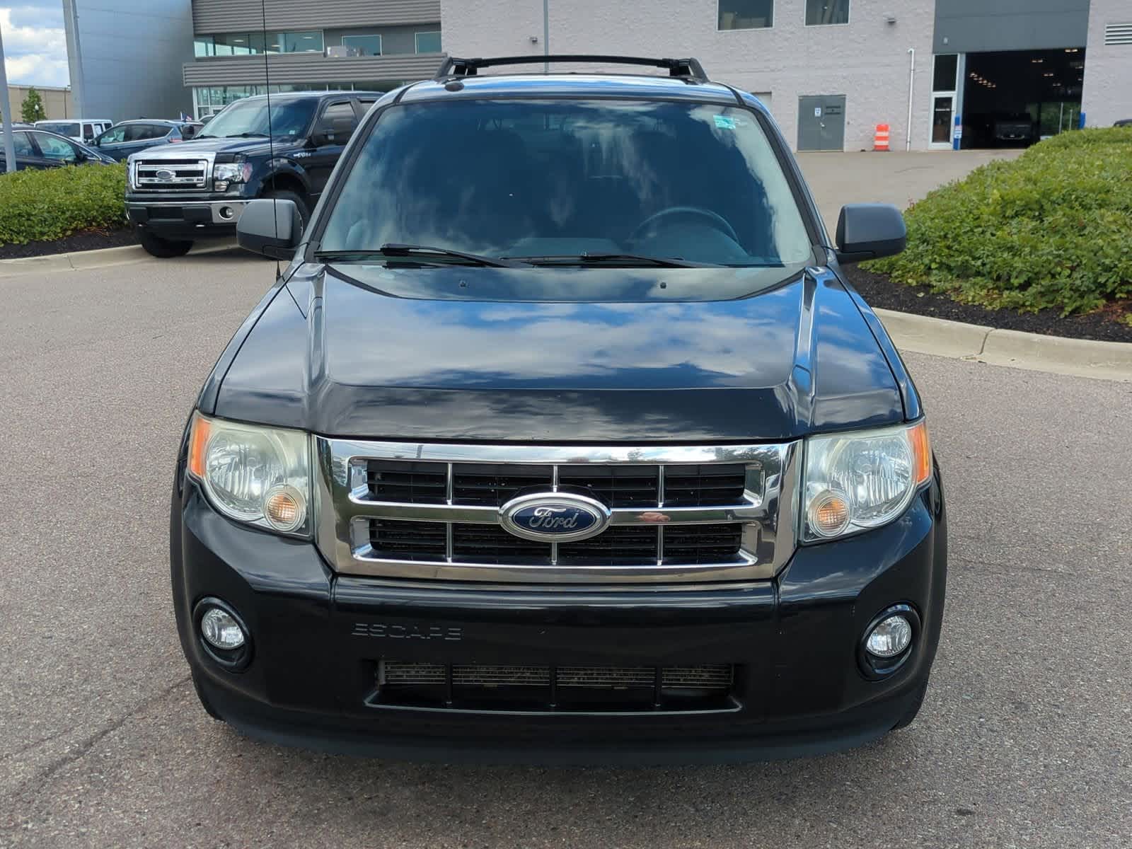 Thumbnail: 2011 Ford Escape - 3