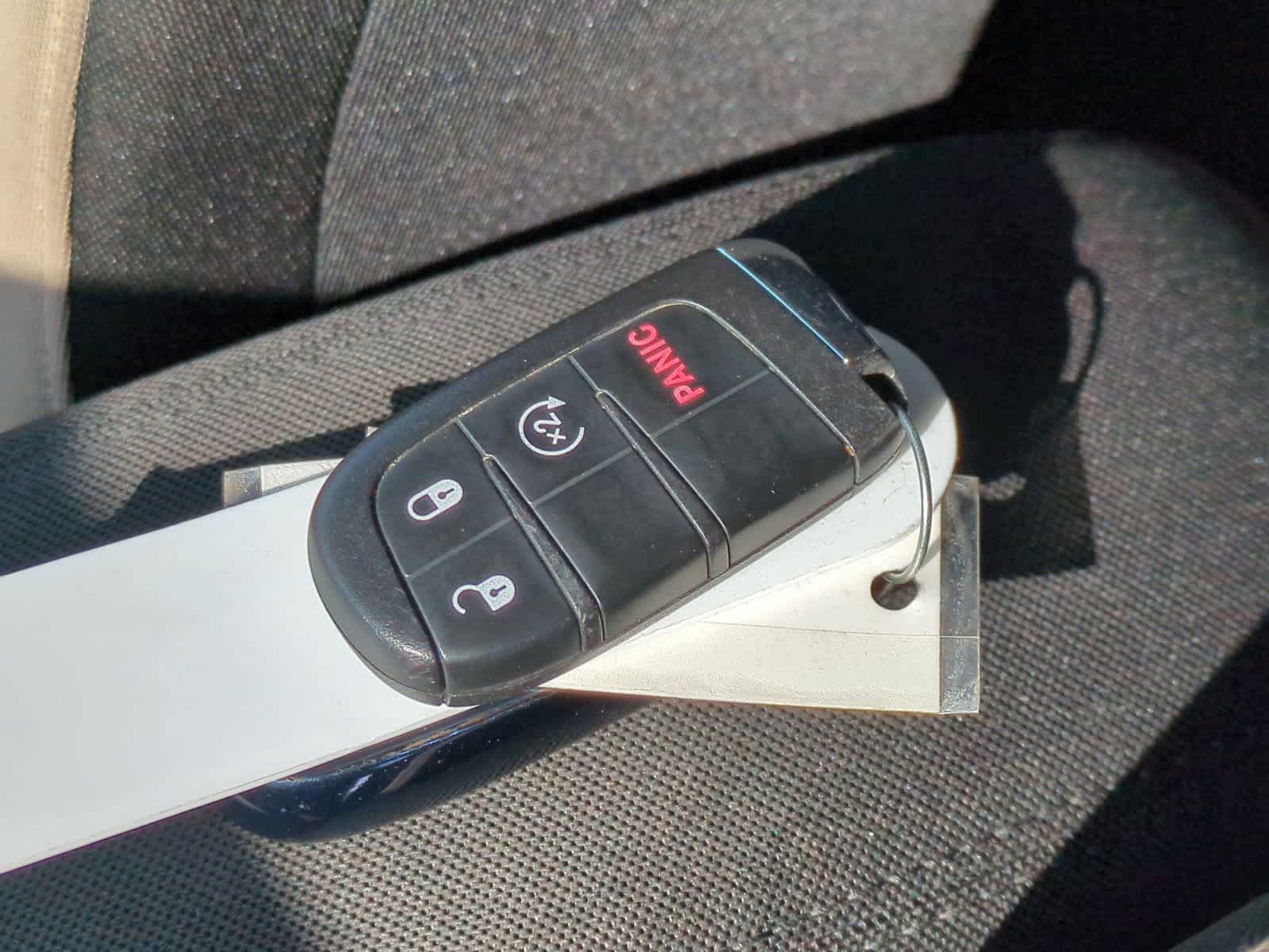 Thumbnail: 2015 Jeep Renegade - 35