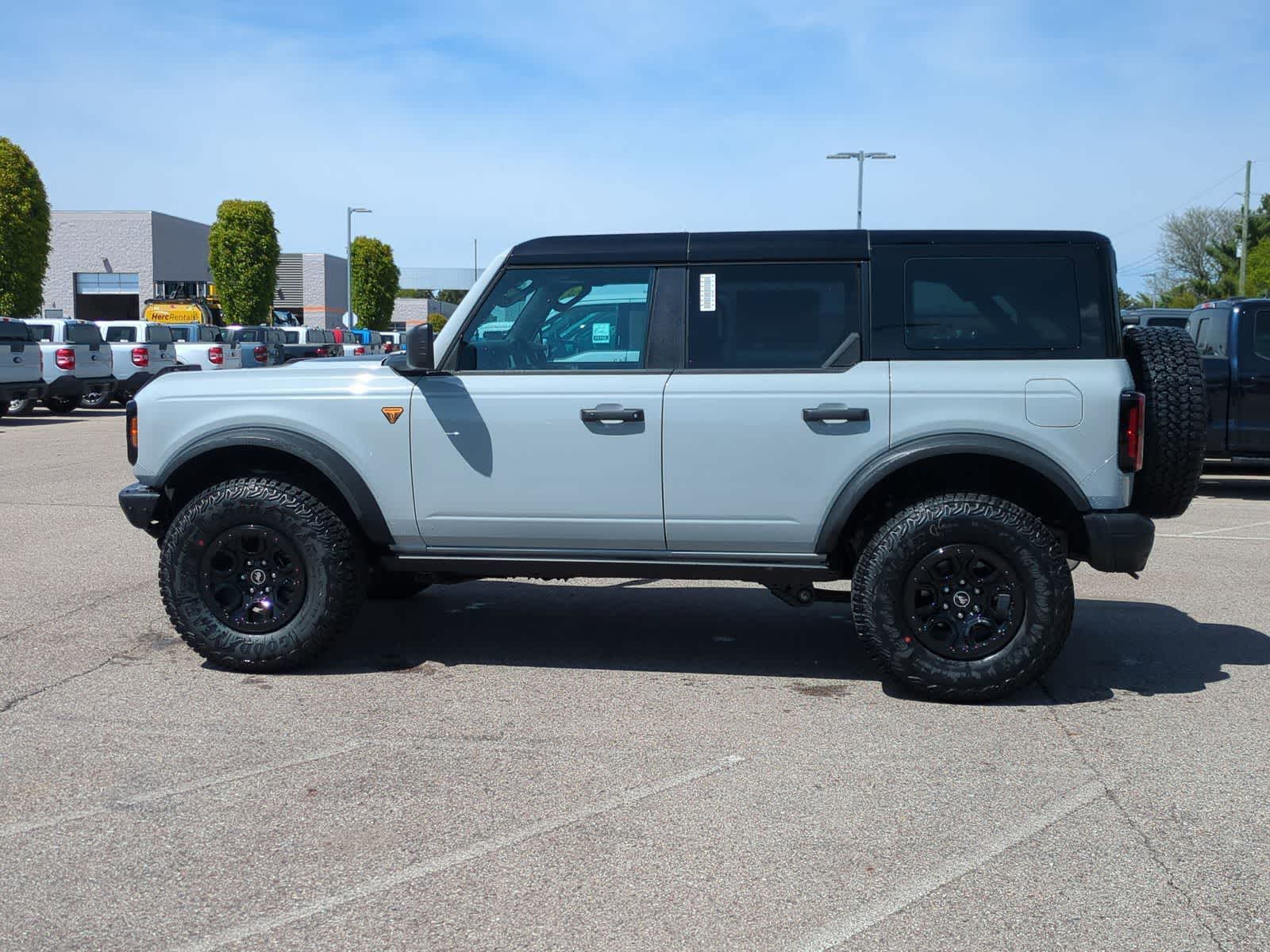 Thumbnail: 2026 Ford Bronco - 5