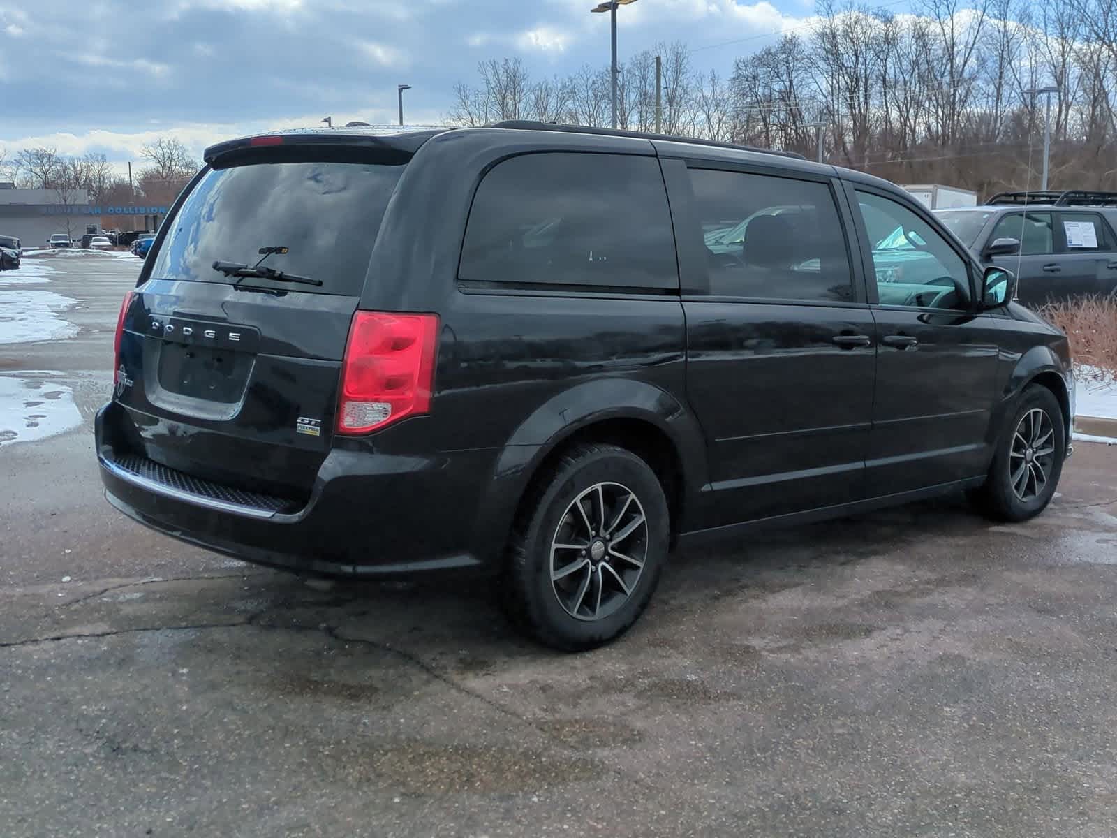 Thumbnail: 2017 Dodge Grand Caravan - 8