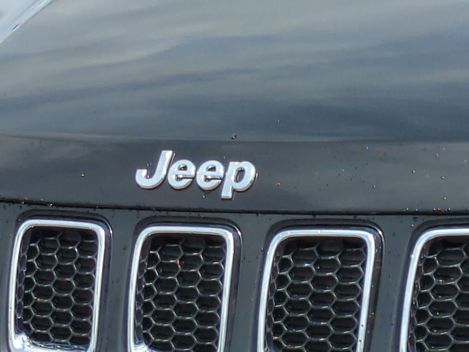 Thumbnail: 2021 Jeep Compass - 12
