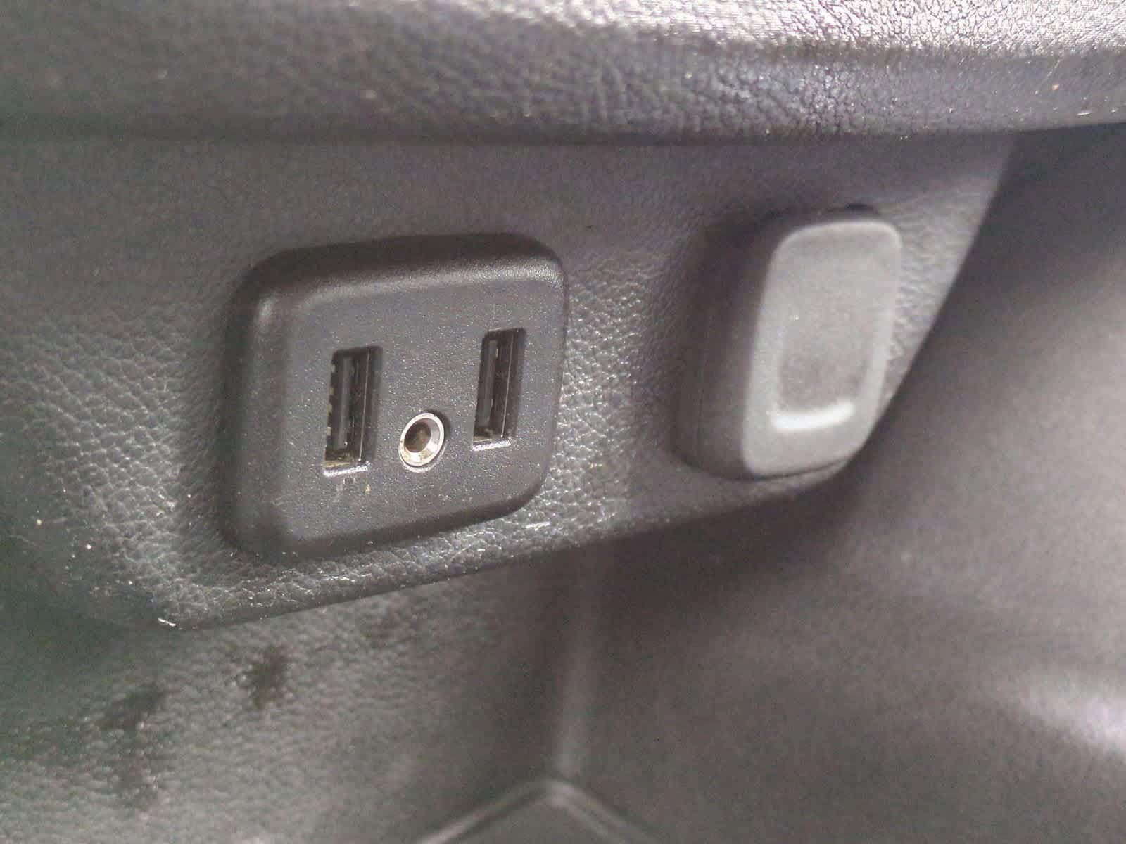 Thumbnail: 2018 Chevrolet Traverse - 32