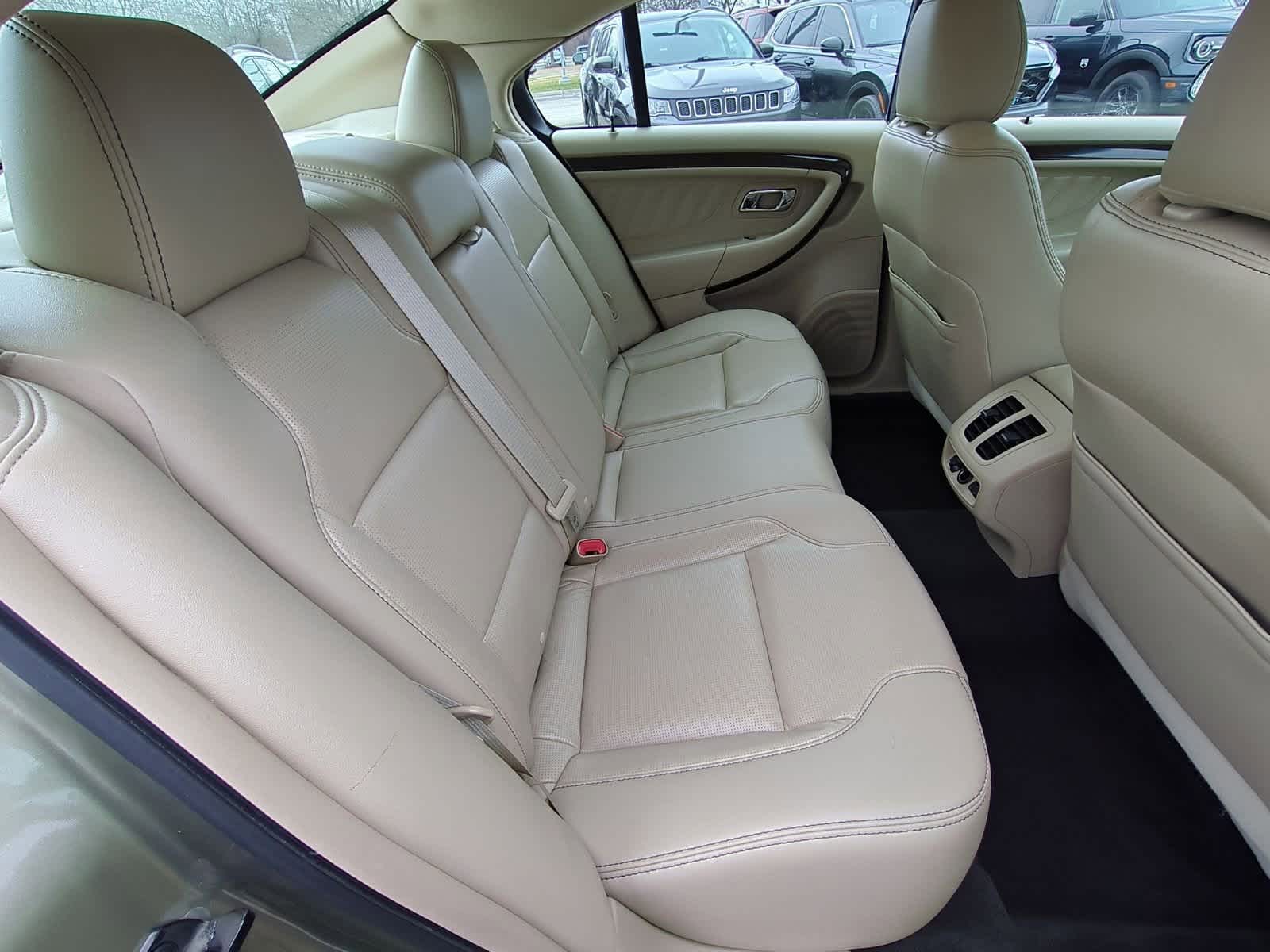 Thumbnail: 2013 Ford Taurus - 21
