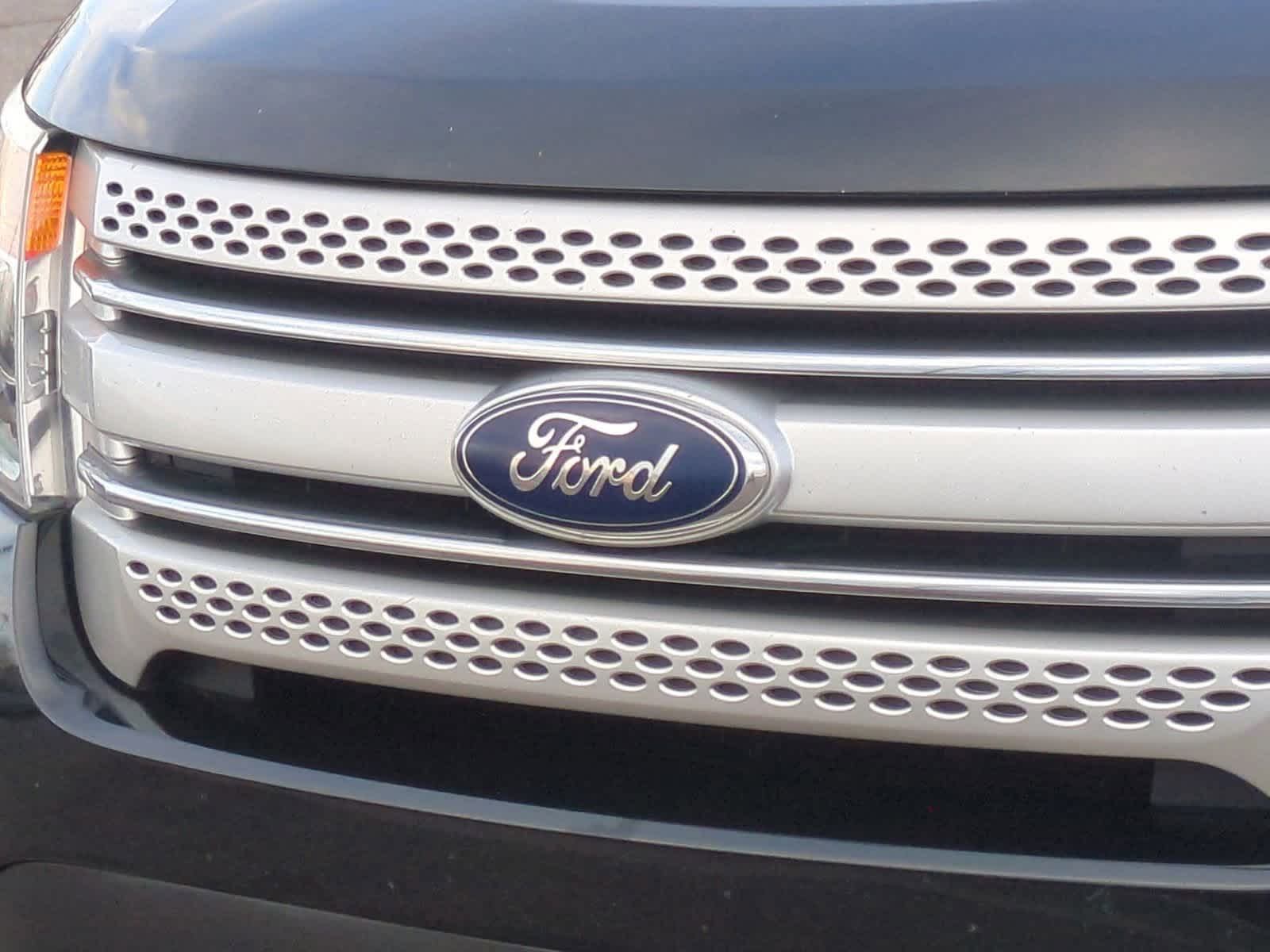 Thumbnail: 2015 Ford Explorer - 12