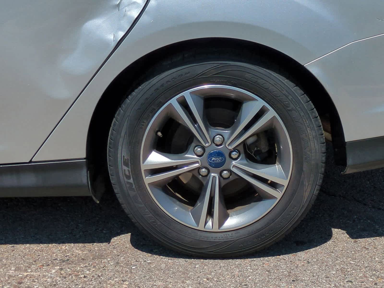 Thumbnail: 2014 Ford Focus - 14