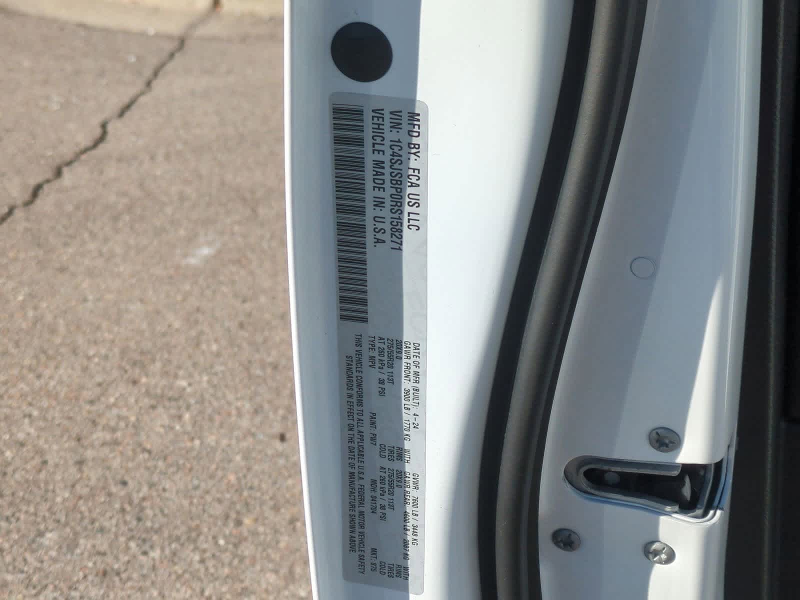 Thumbnail: 2024 Jeep Wagoneer - 37