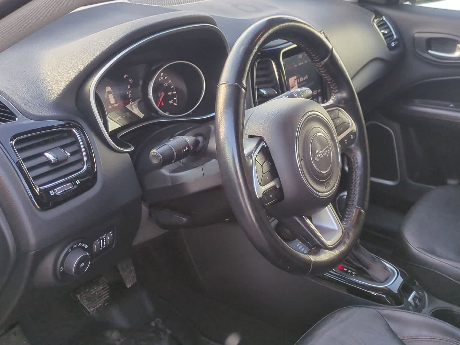 Thumbnail: 2021 Jeep Compass - 10