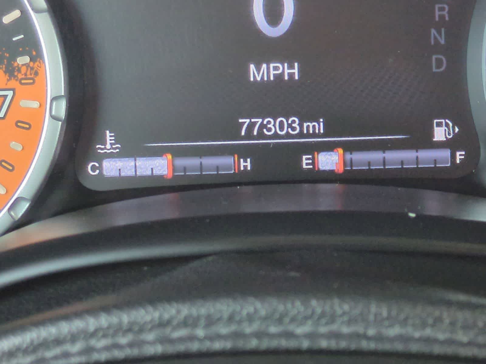 Thumbnail: 2015 Jeep Renegade - 32