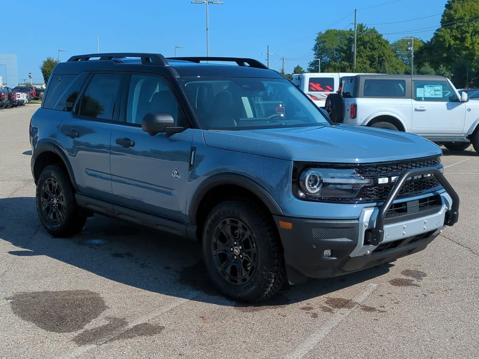 2025 Ford Bronco Sport Outer Banks photo 2