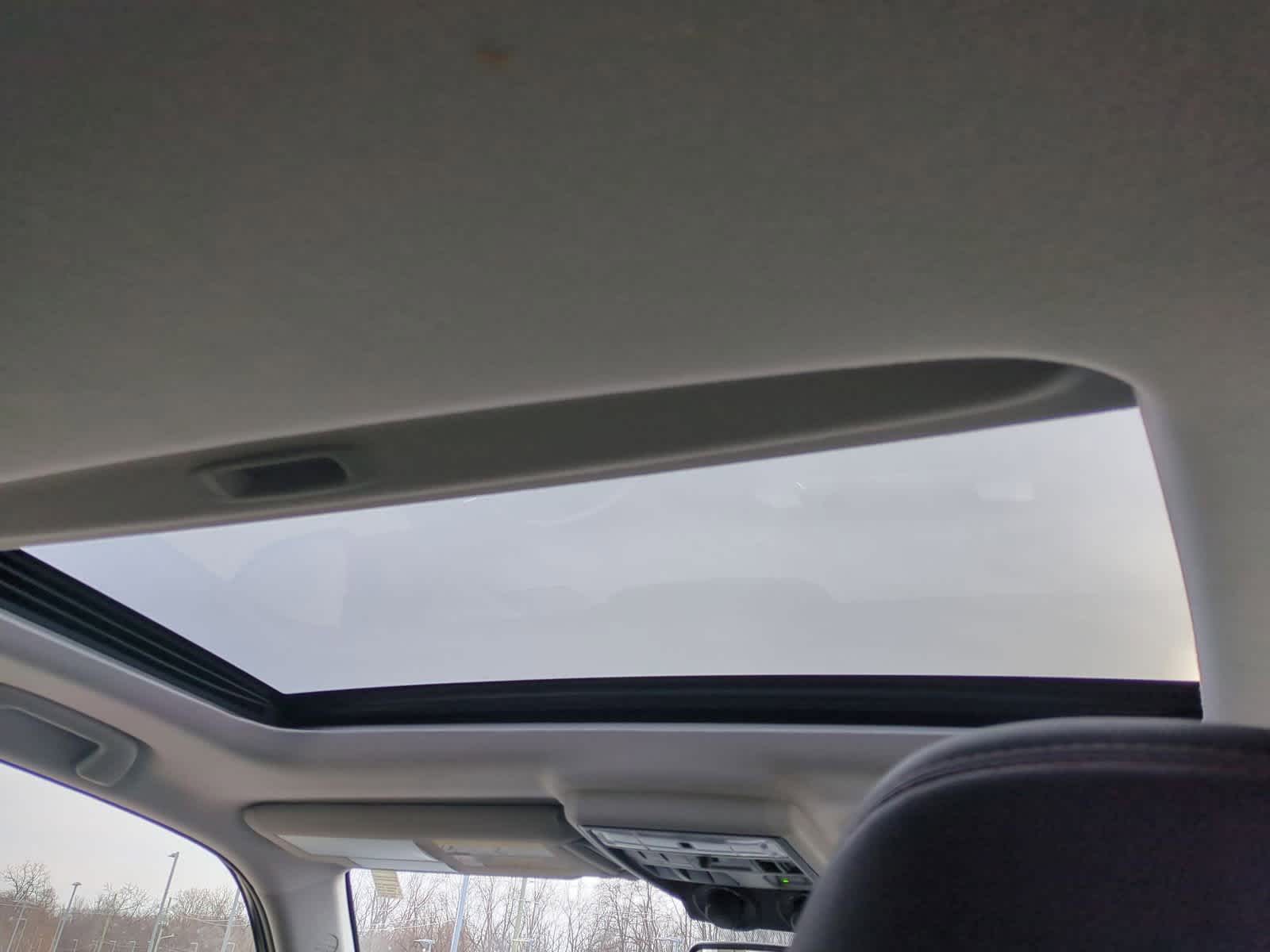 Thumbnail: 2022 Toyota 4Runner - 22