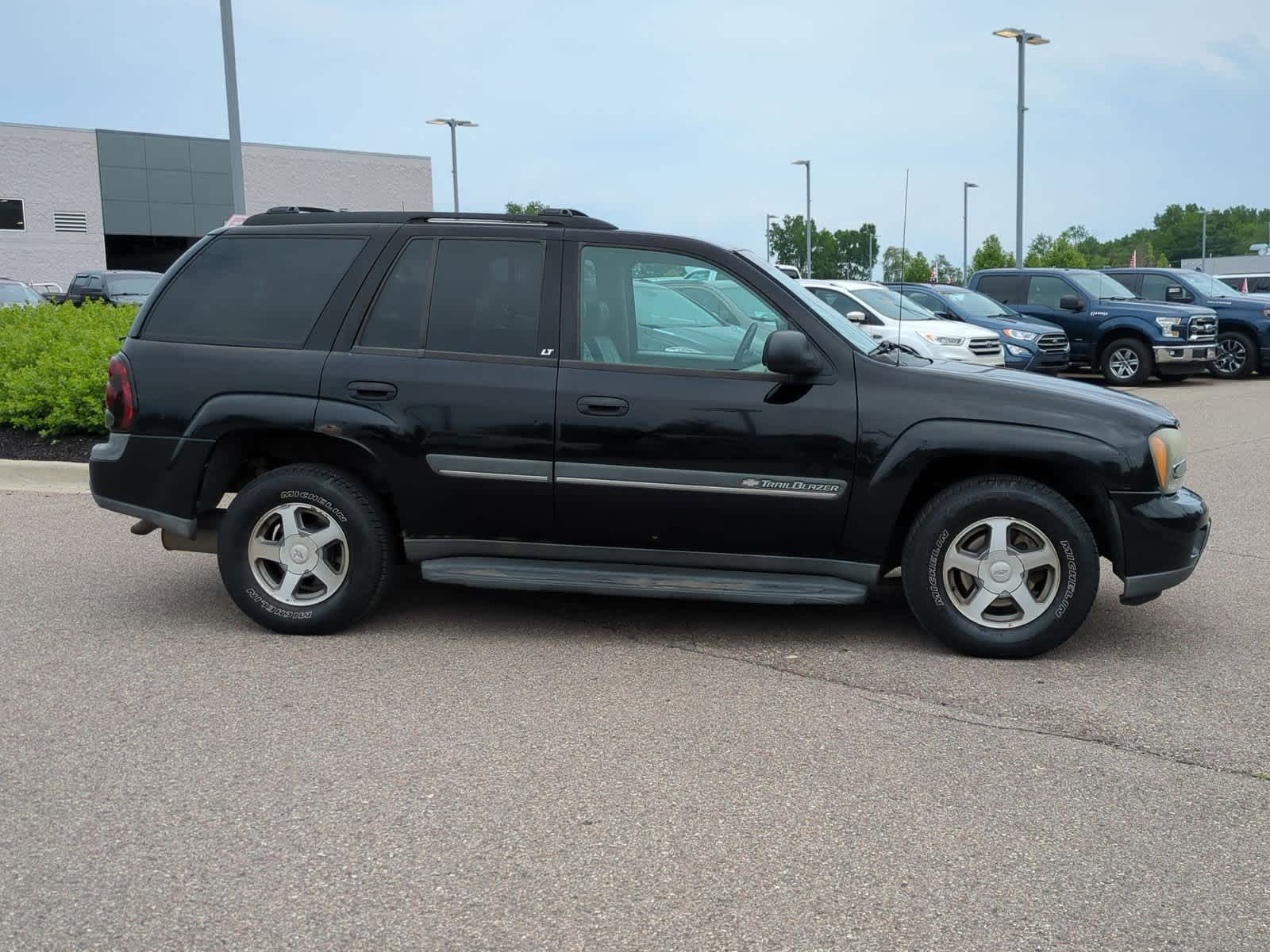 Thumbnail: 2002 Chevrolet TrailBlazer - 9