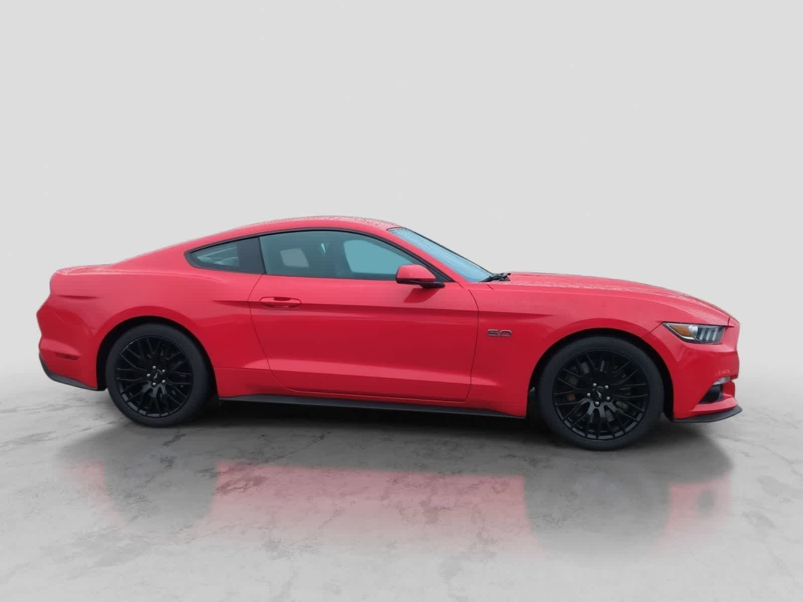 Thumbnail: 2015 Ford Mustang - 9