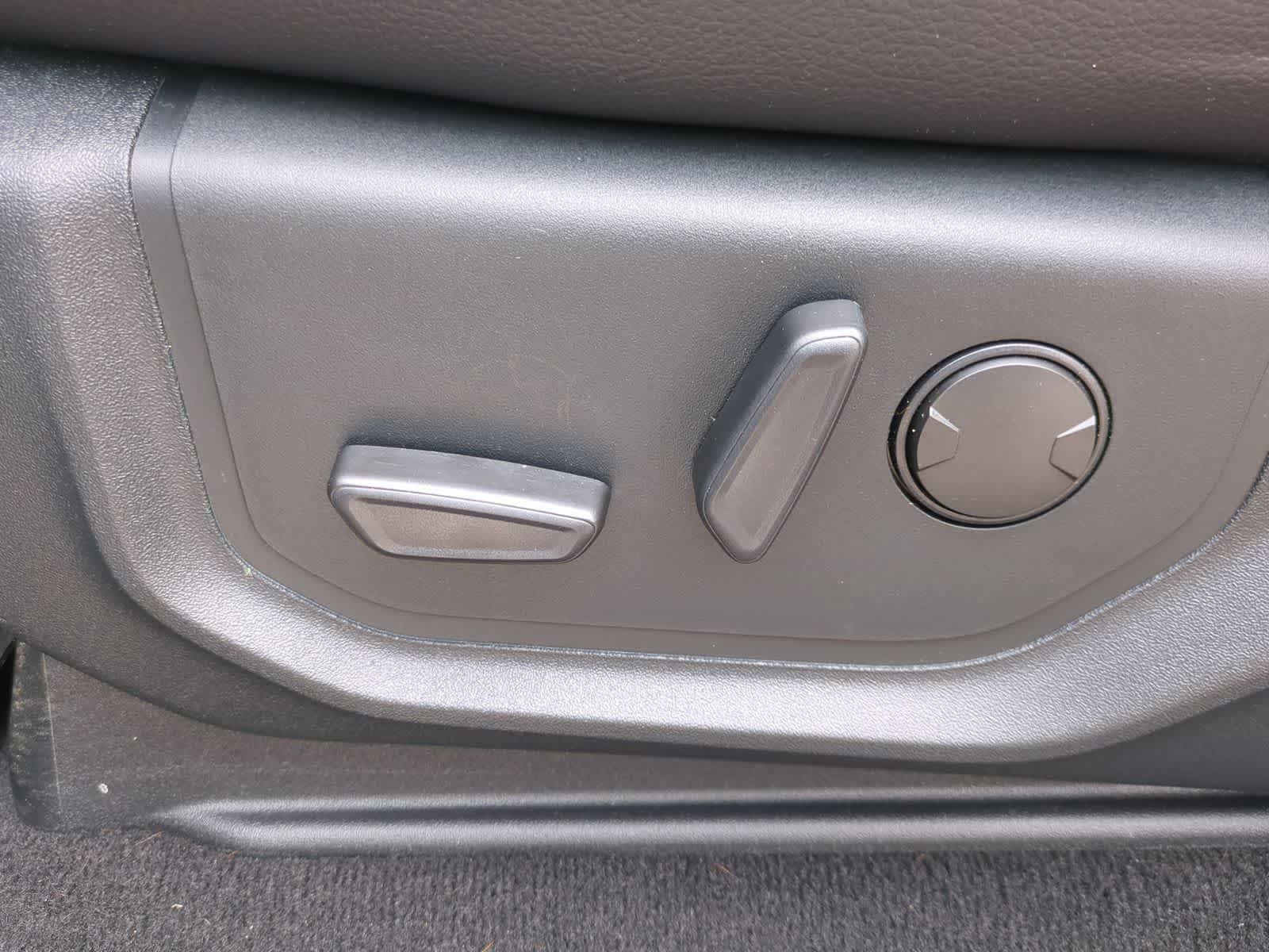 Thumbnail: 2020 Ford Econoline - 17