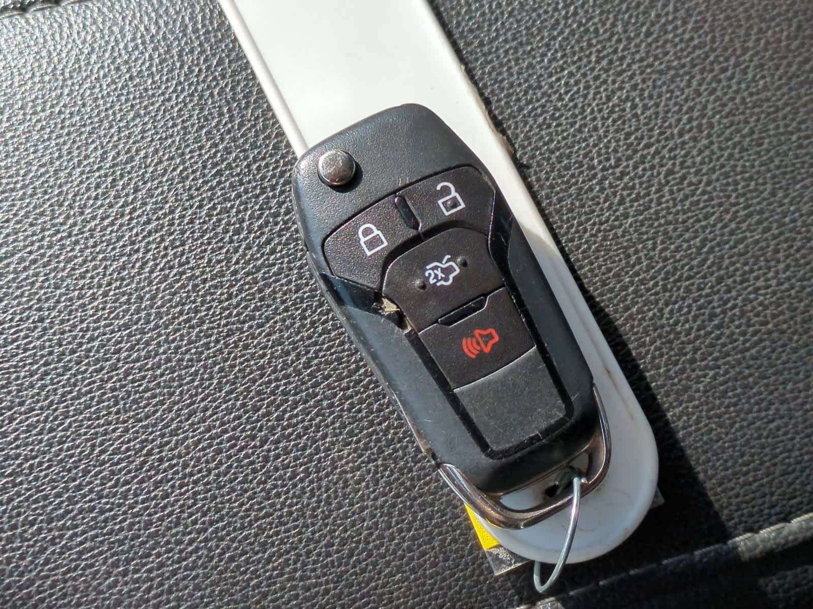 2015 Ford Fusion SE 37