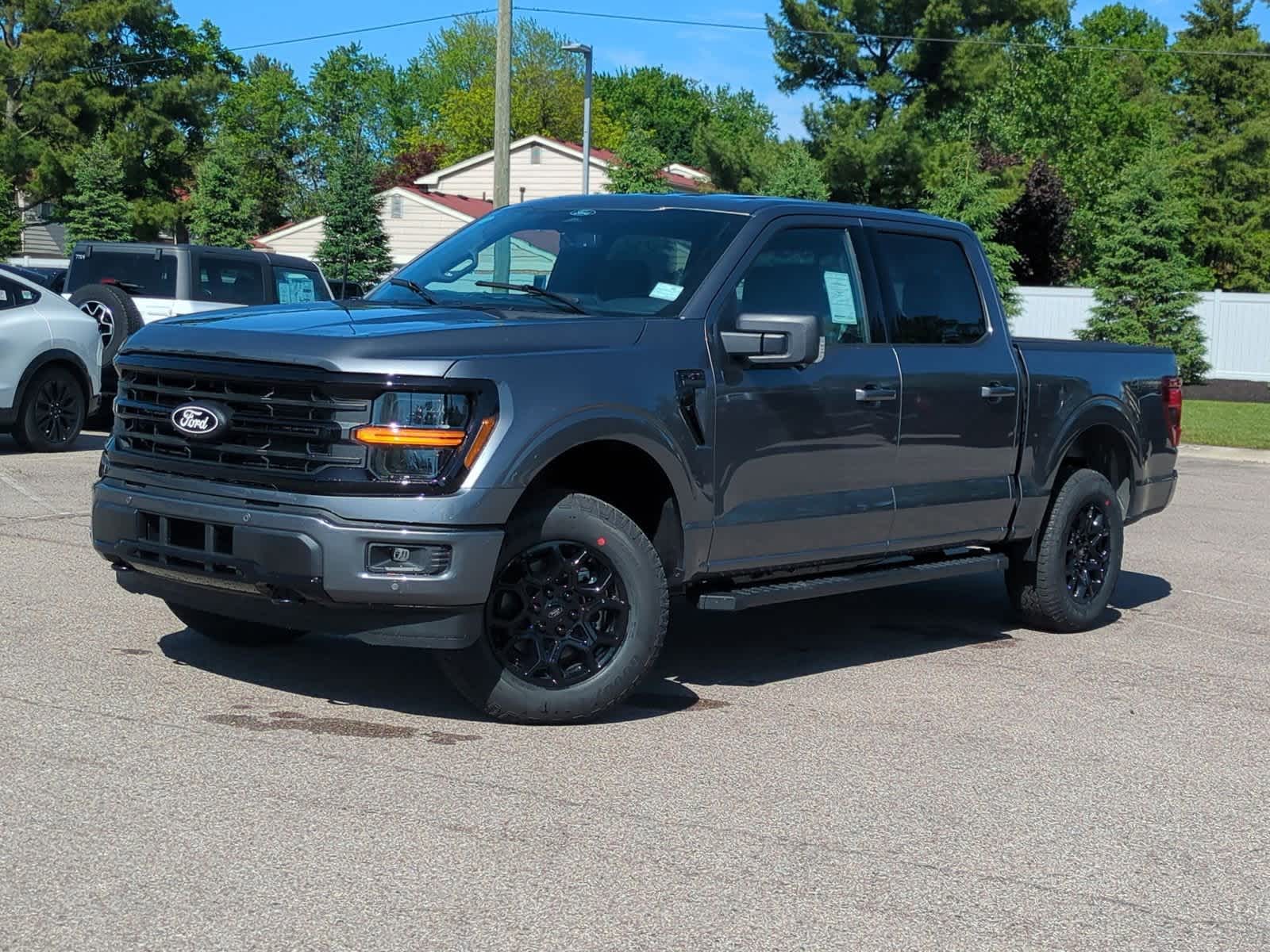2025 Ford F-150 XLT -
                  Waterford, MI