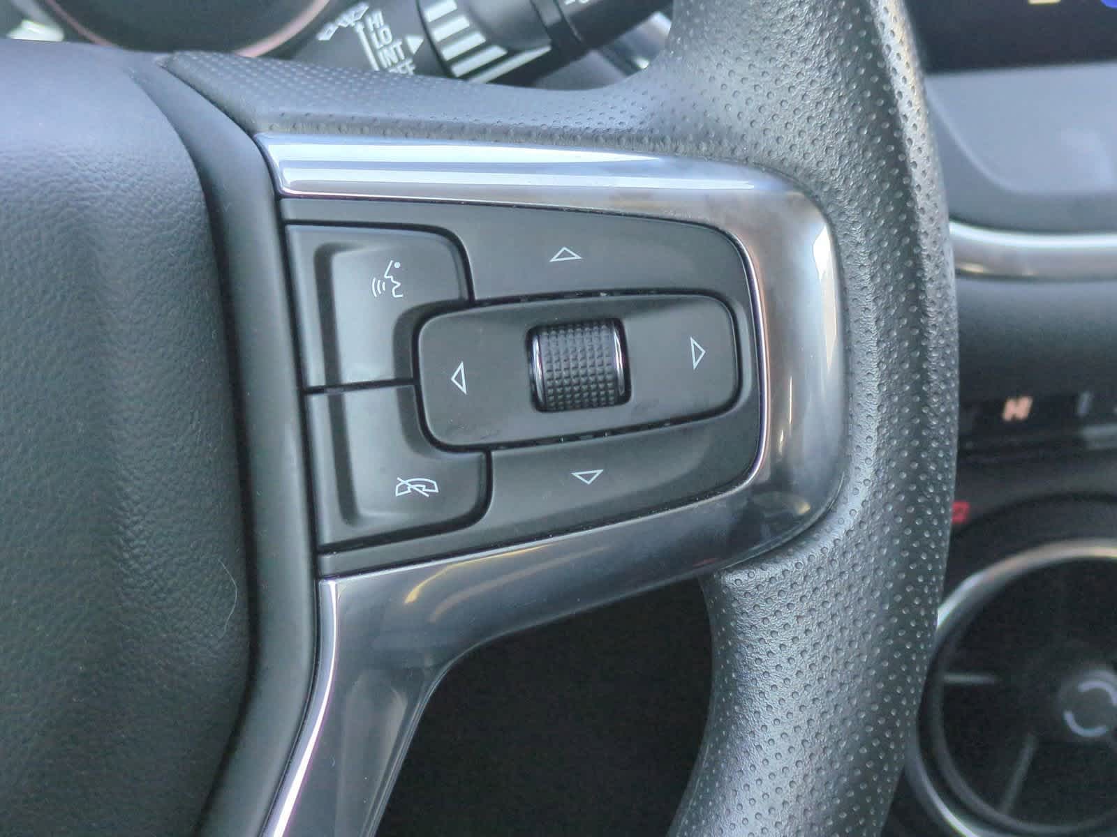 Thumbnail: 2023 Chevrolet Blazer - 24