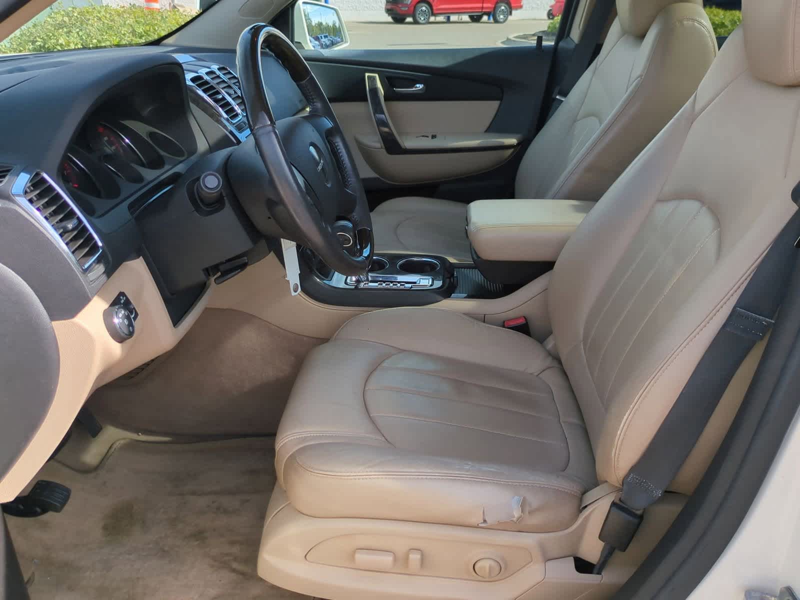 Thumbnail: 2011 GMC Acadia - 16