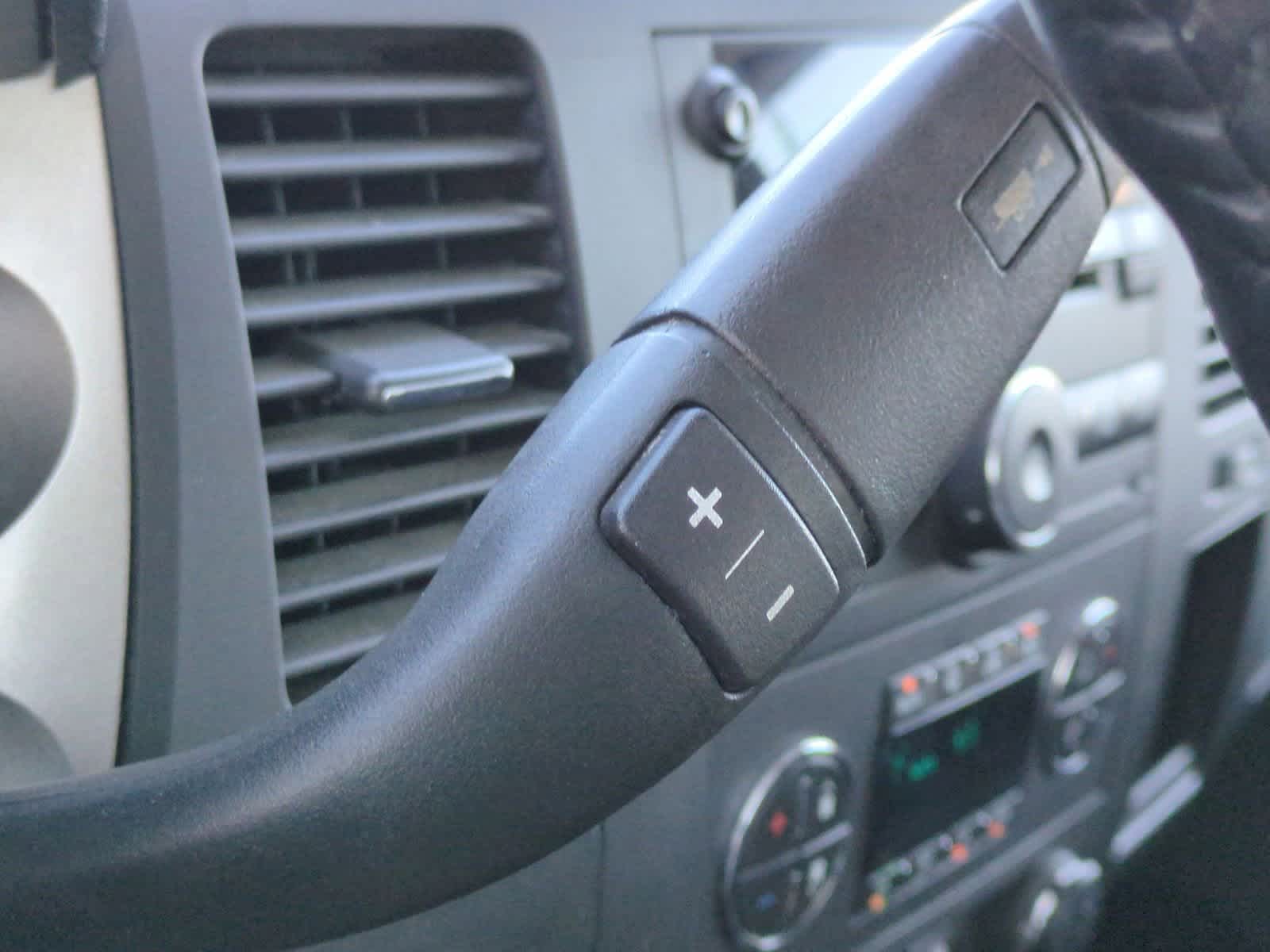 Thumbnail: 2011 Chevrolet Silverado 1500 - 30