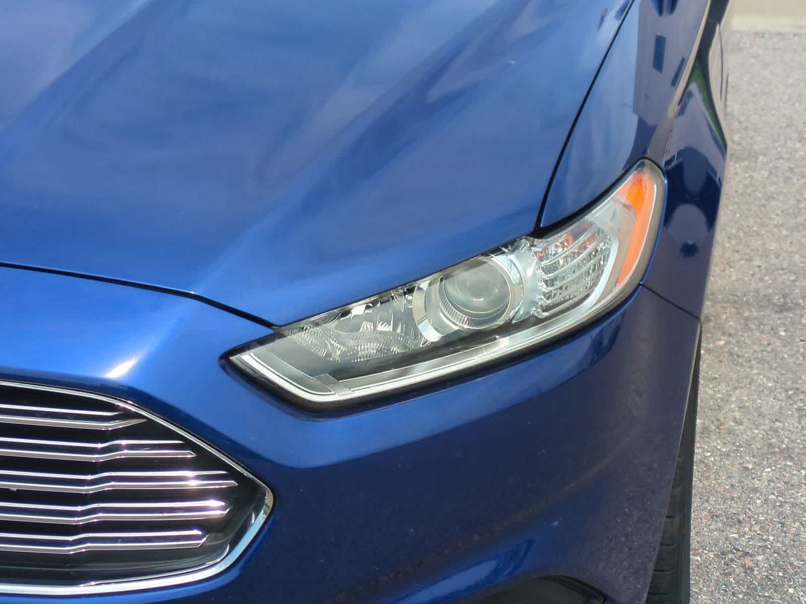 Thumbnail: 2015 Ford Fusion - 11