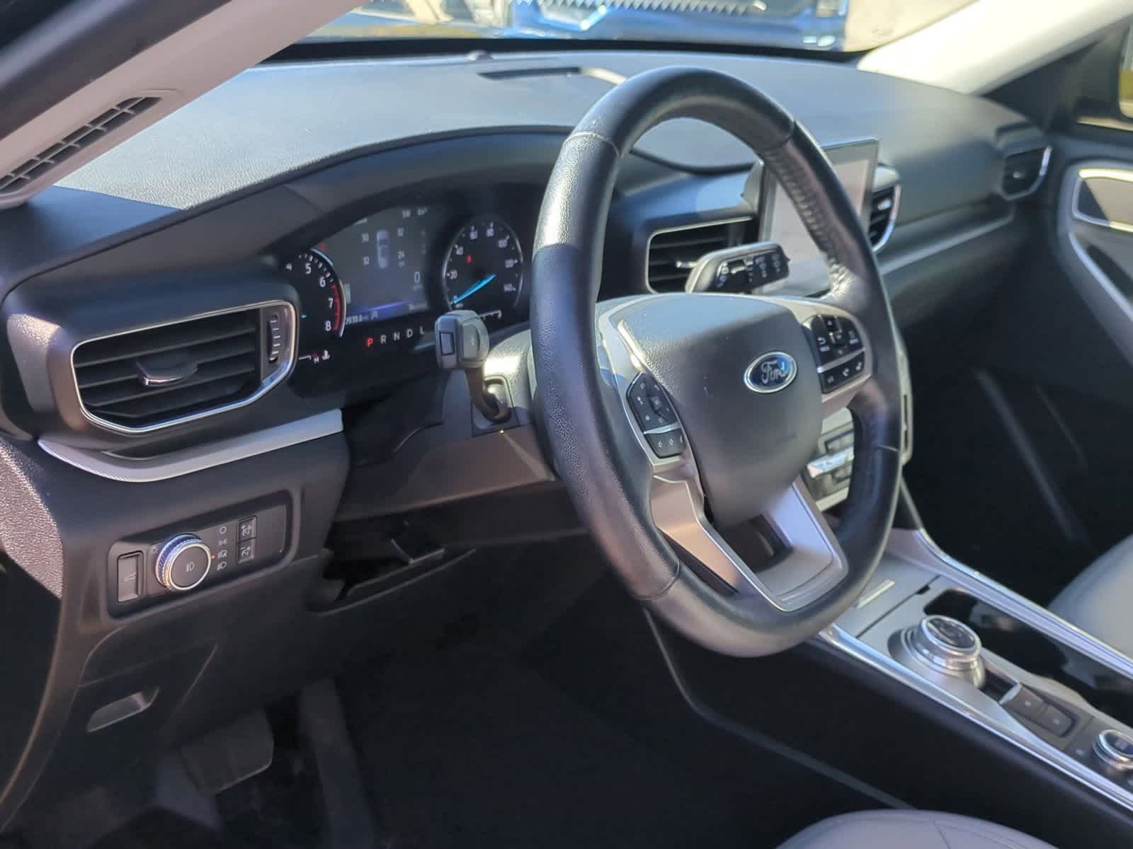Thumbnail: 2021 Ford Explorer - 10