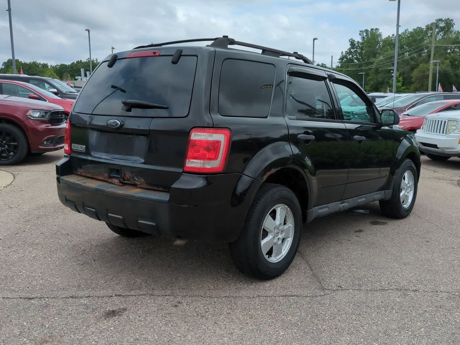 Thumbnail: 2010 Ford Escape - 8
